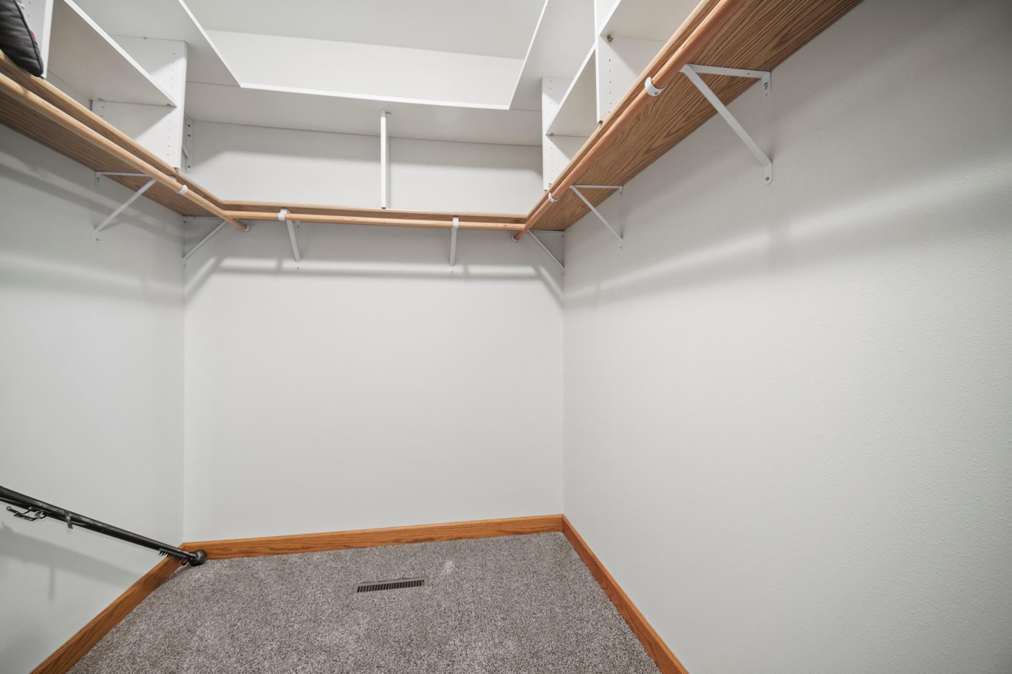 1900 Woodcrest Drive NE