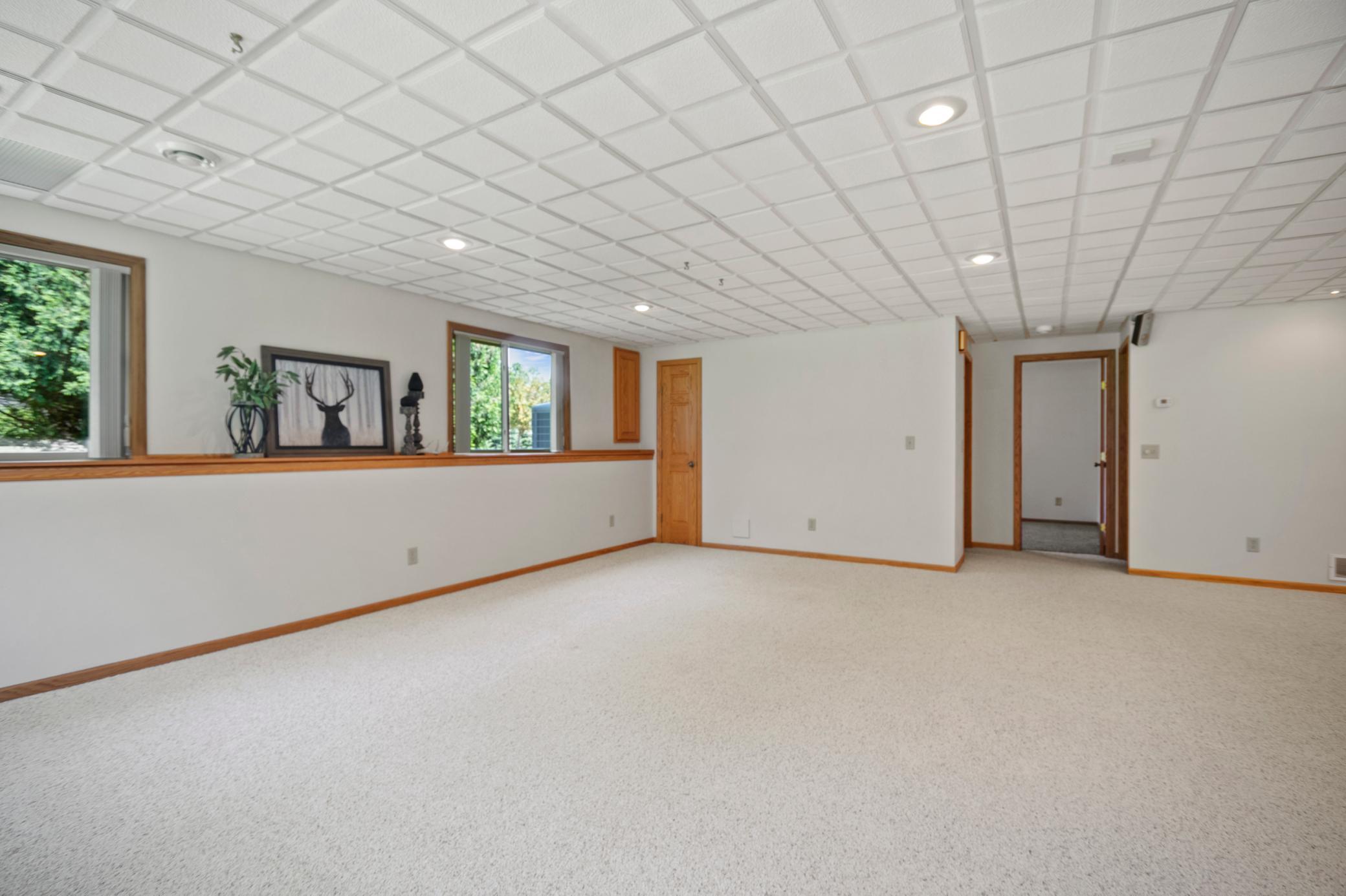 1900 Woodcrest Drive NE