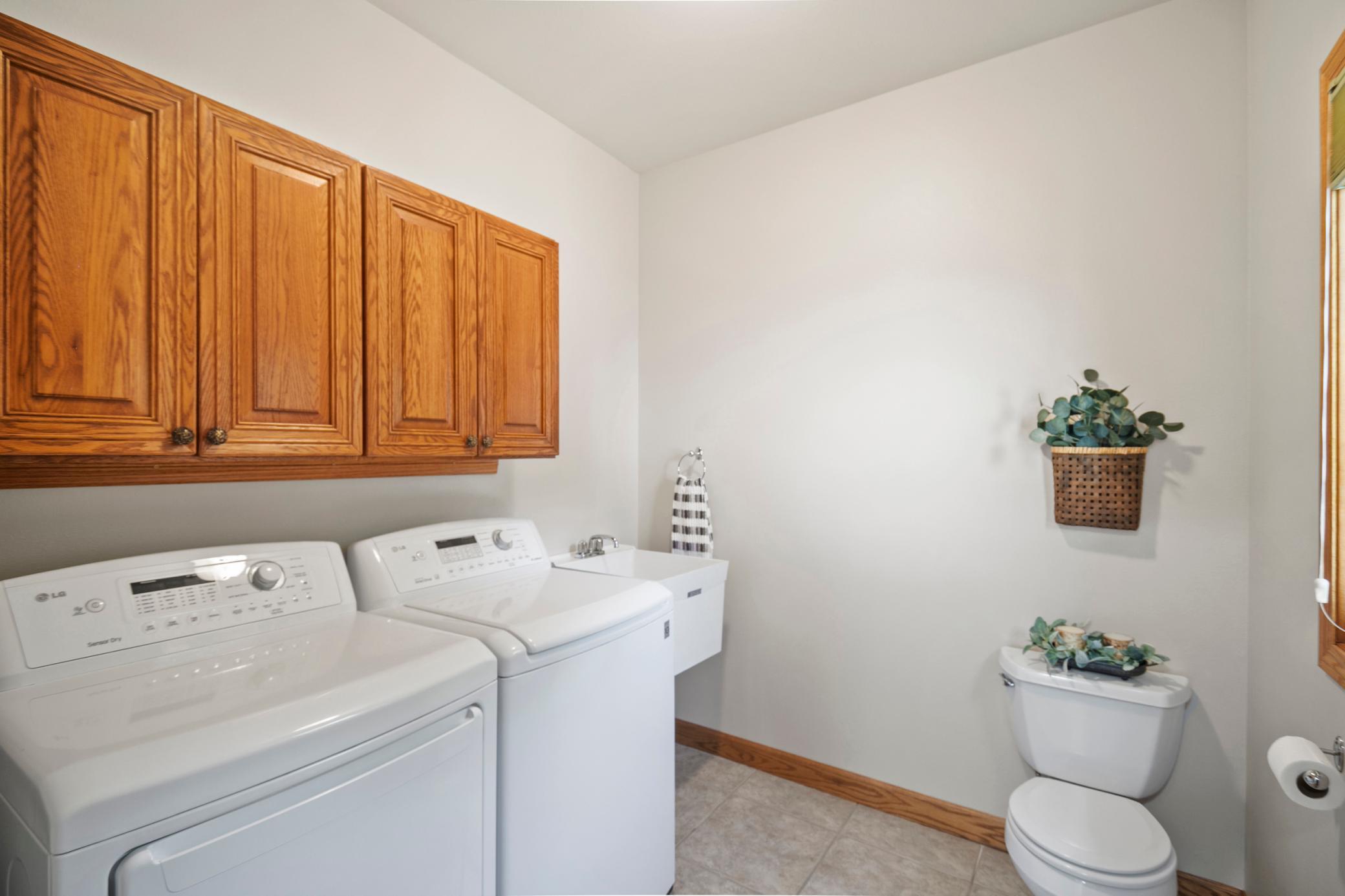 1900 Woodcrest Drive NE