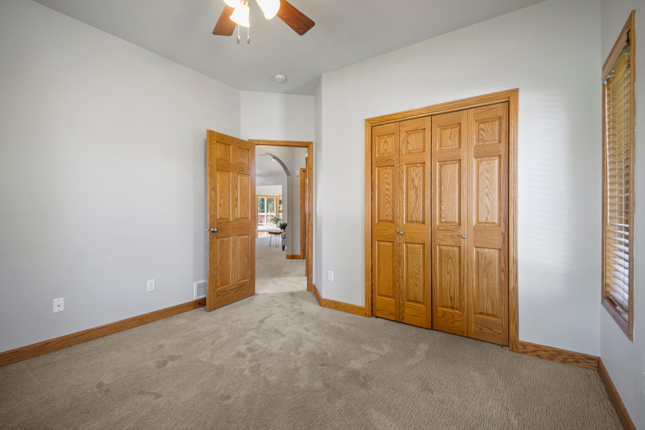 1900 Woodcrest Drive NE