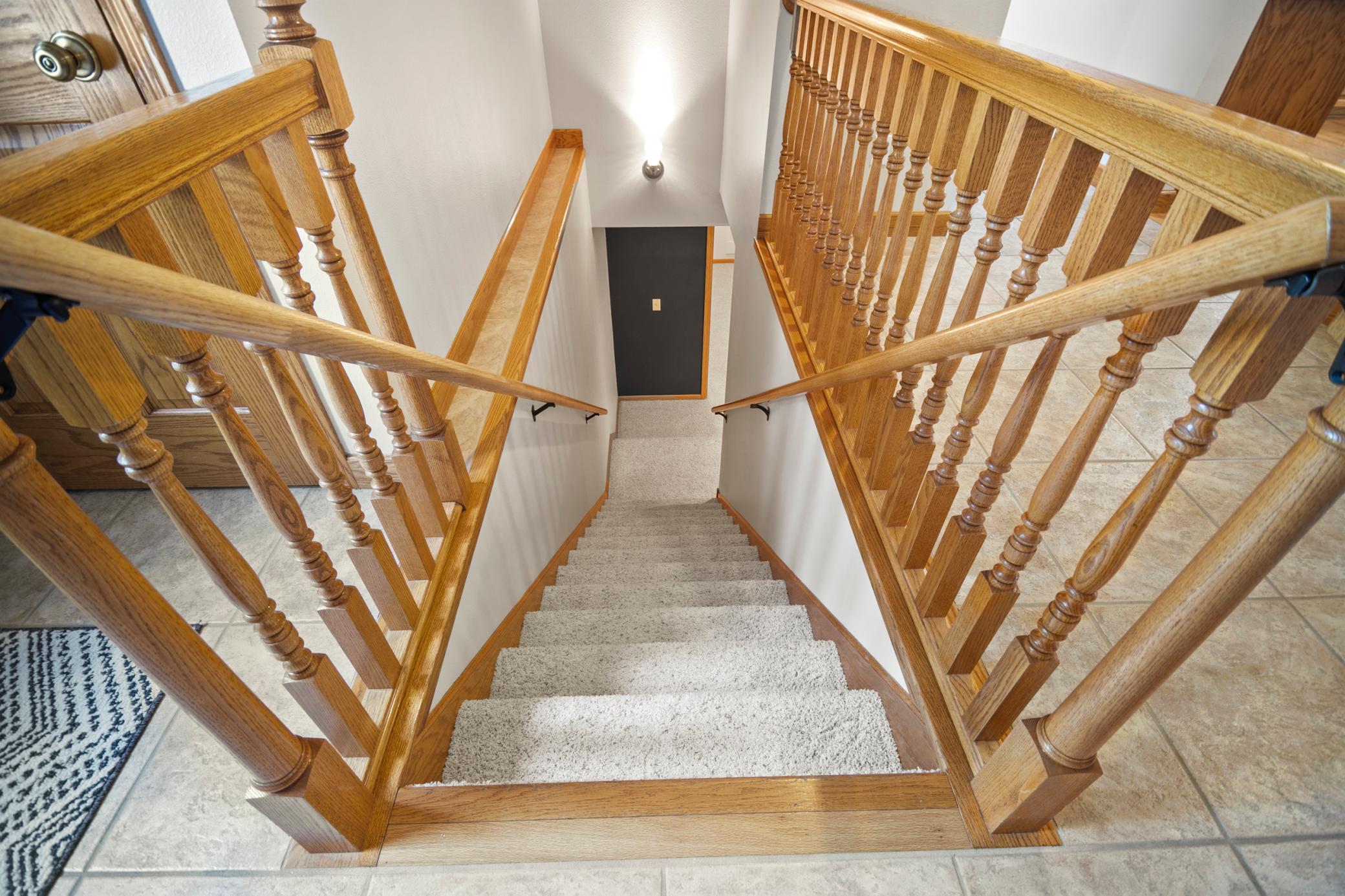 1900 Woodcrest Drive NE