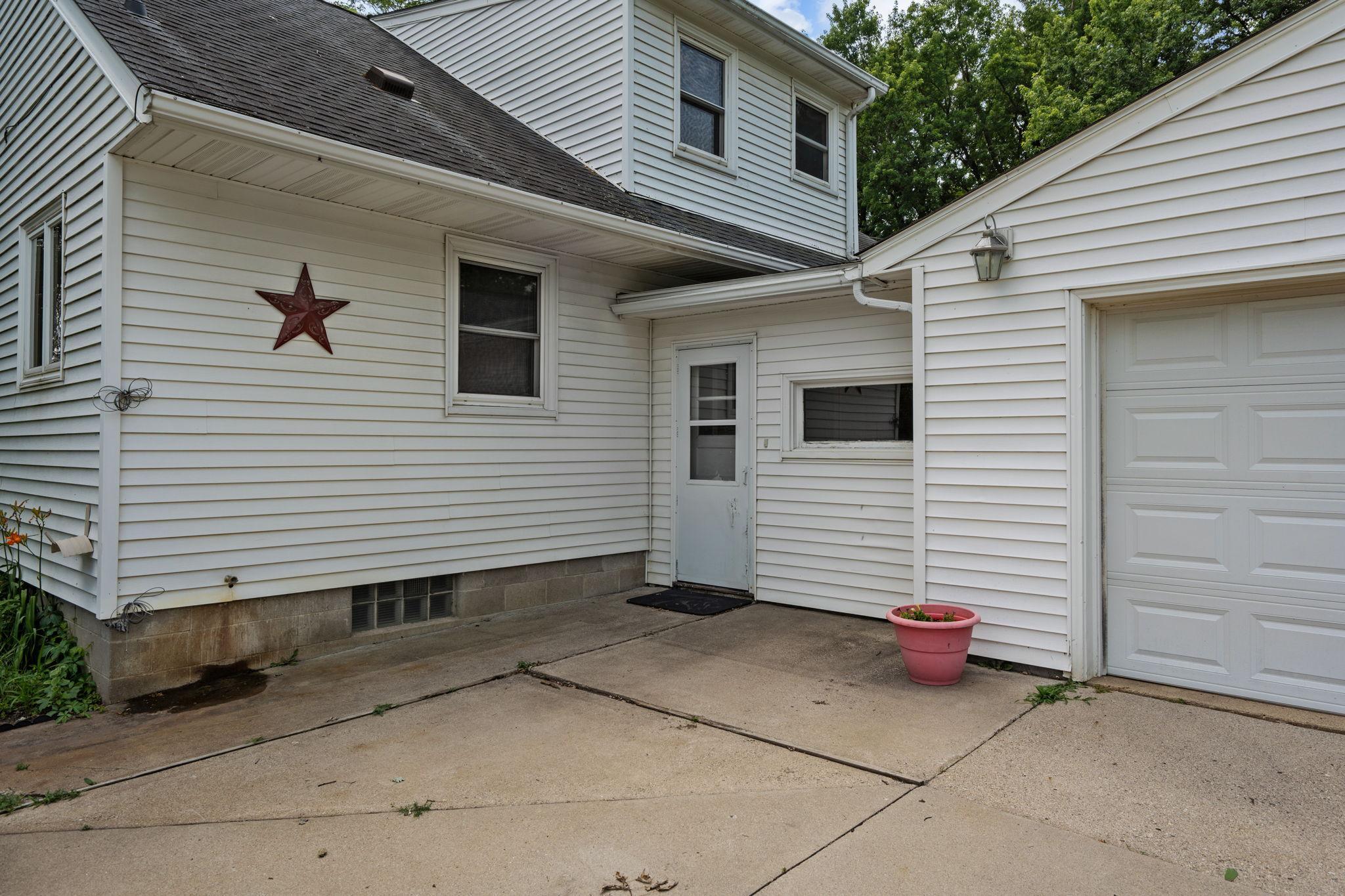 9908 SW 75th Street