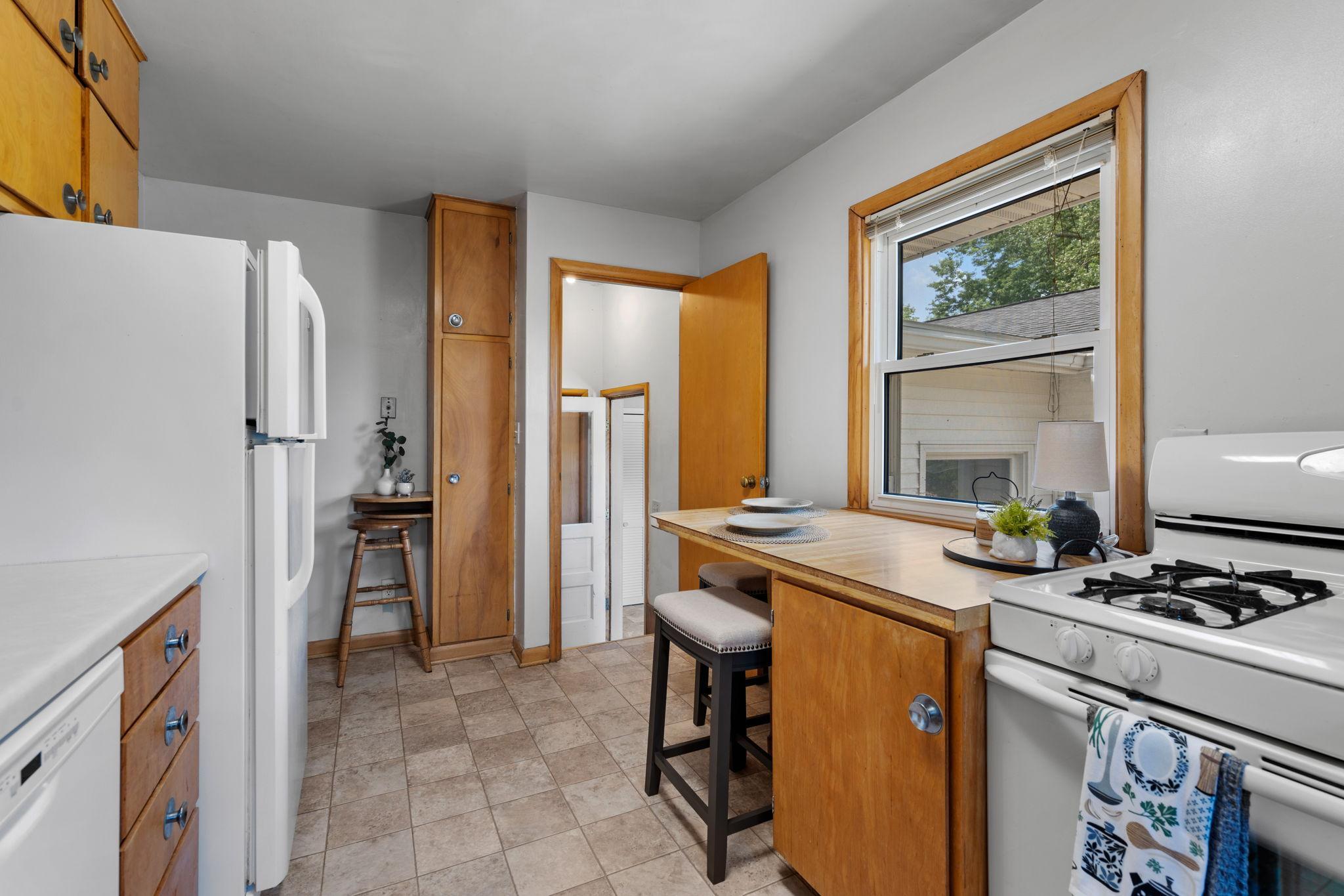 9908 SW 75th Street