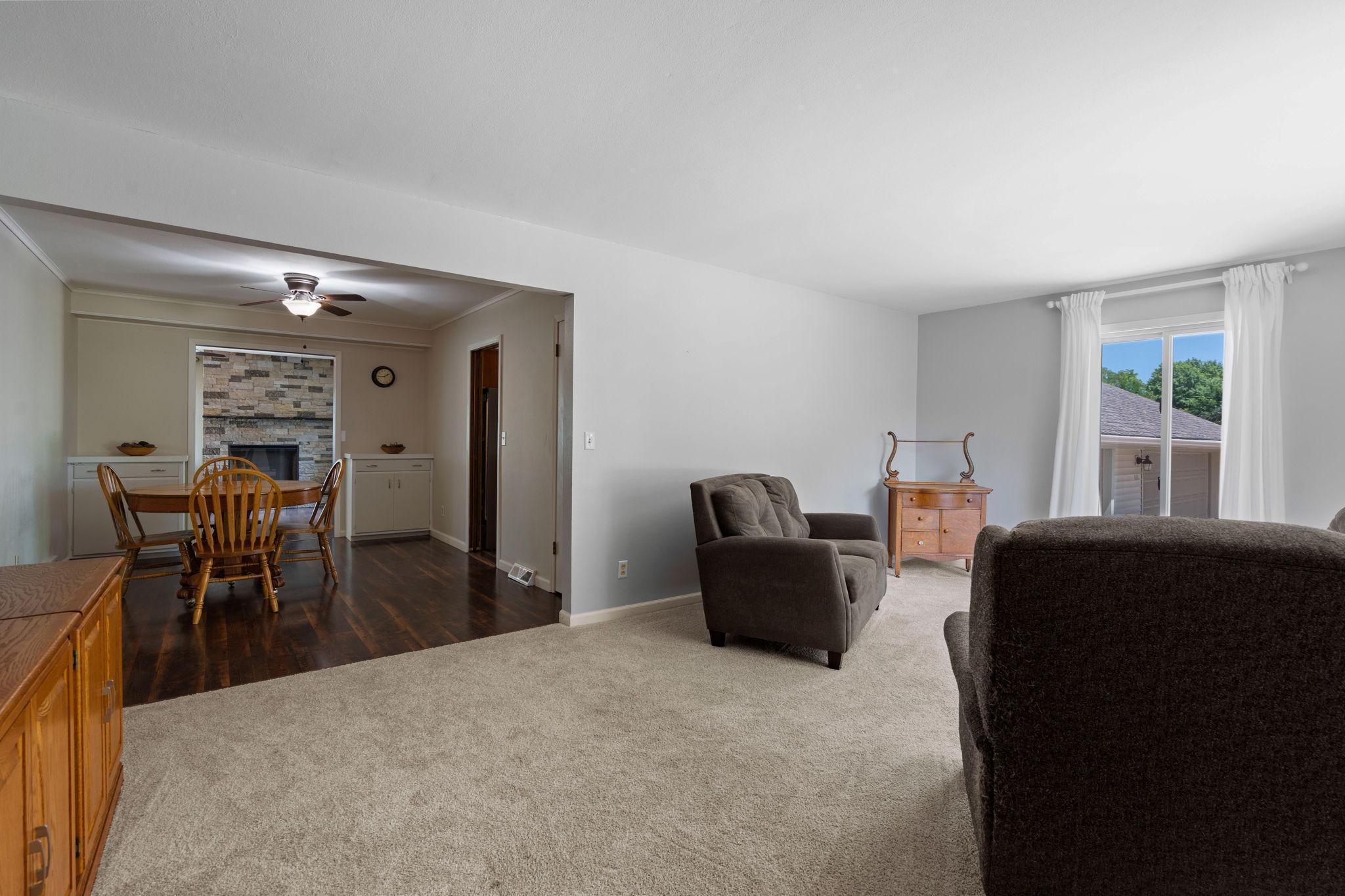 805 9th Avenue NE