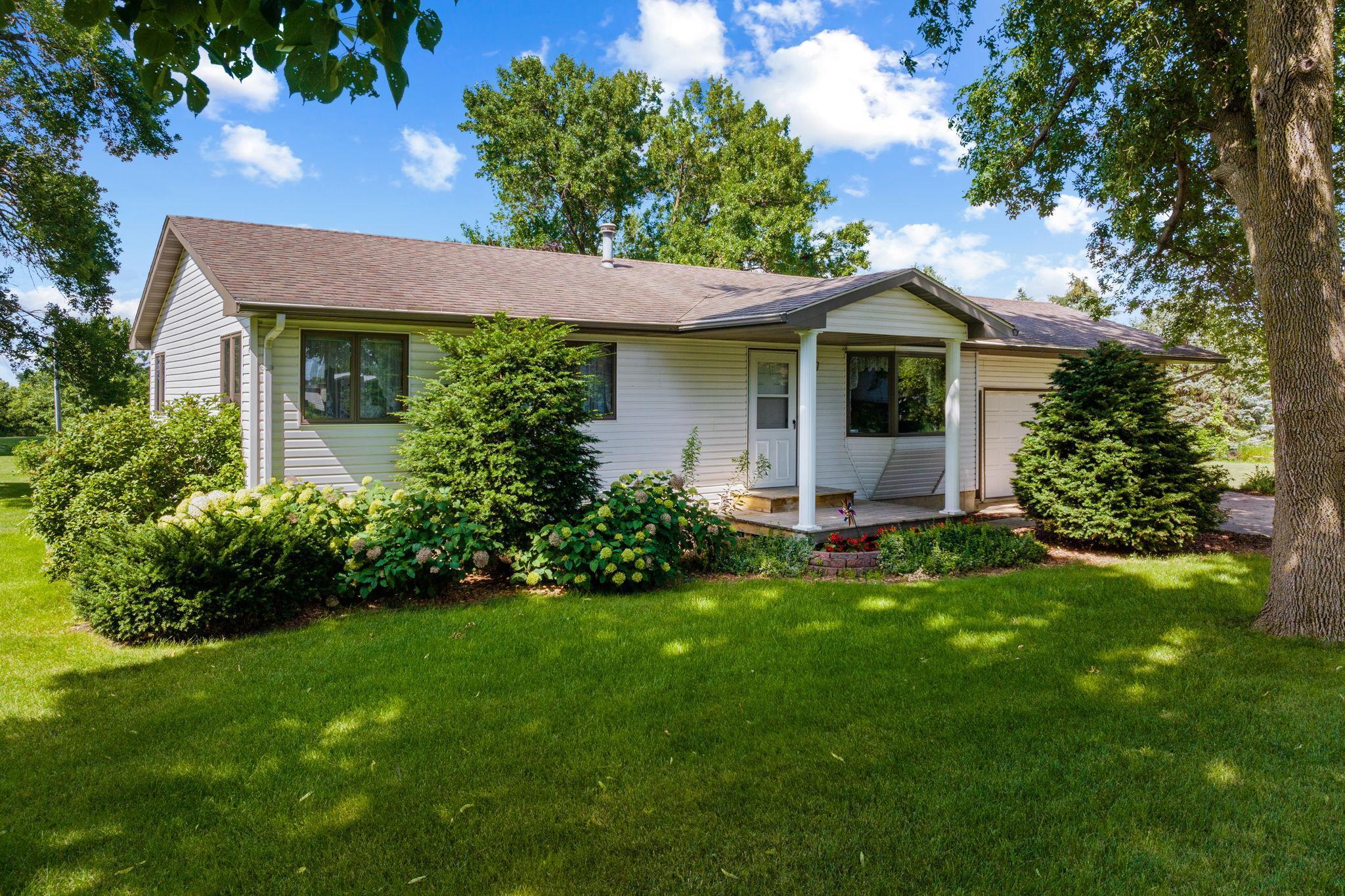 108 4th Avenue W
