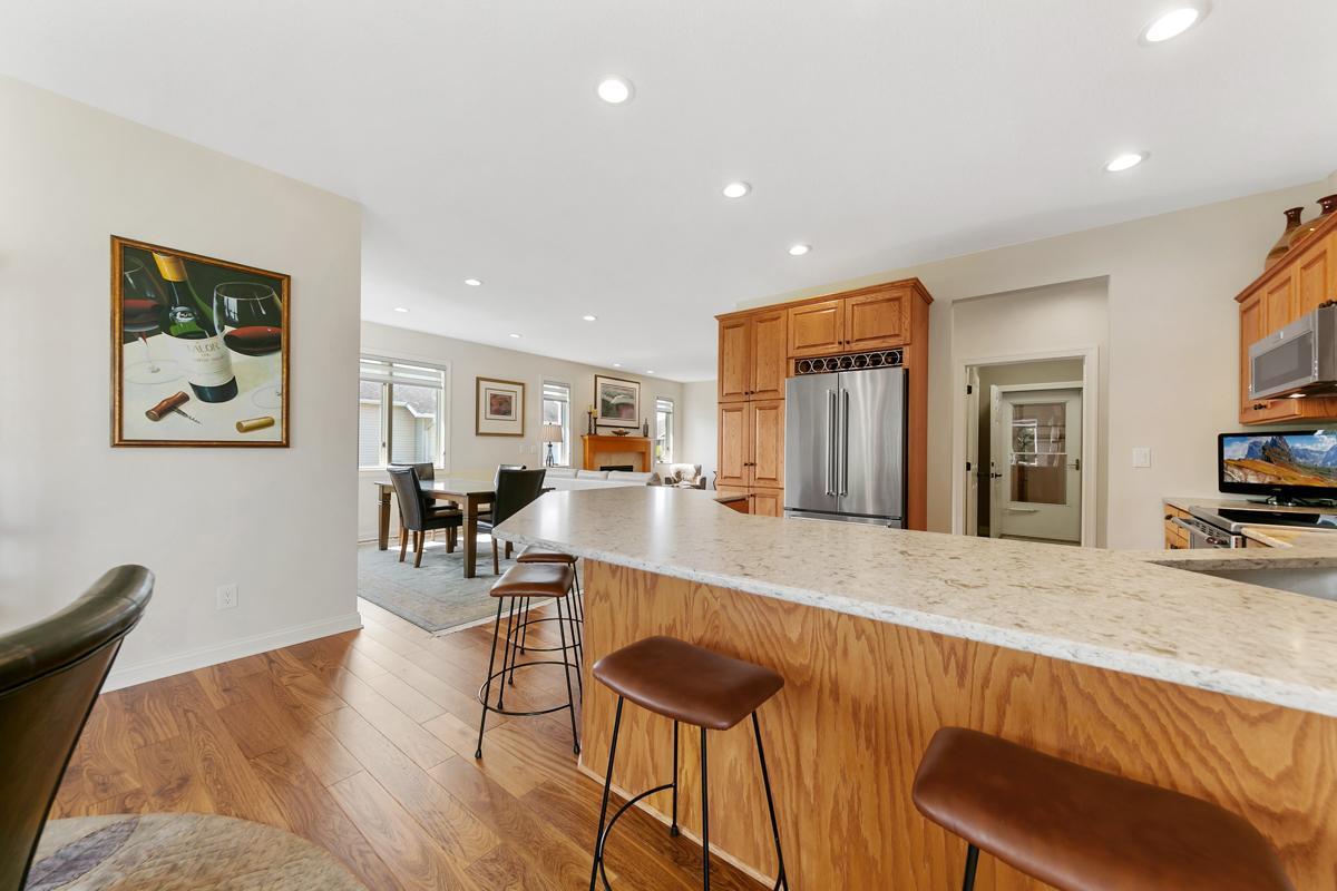 2877 Meadowview Lane NE