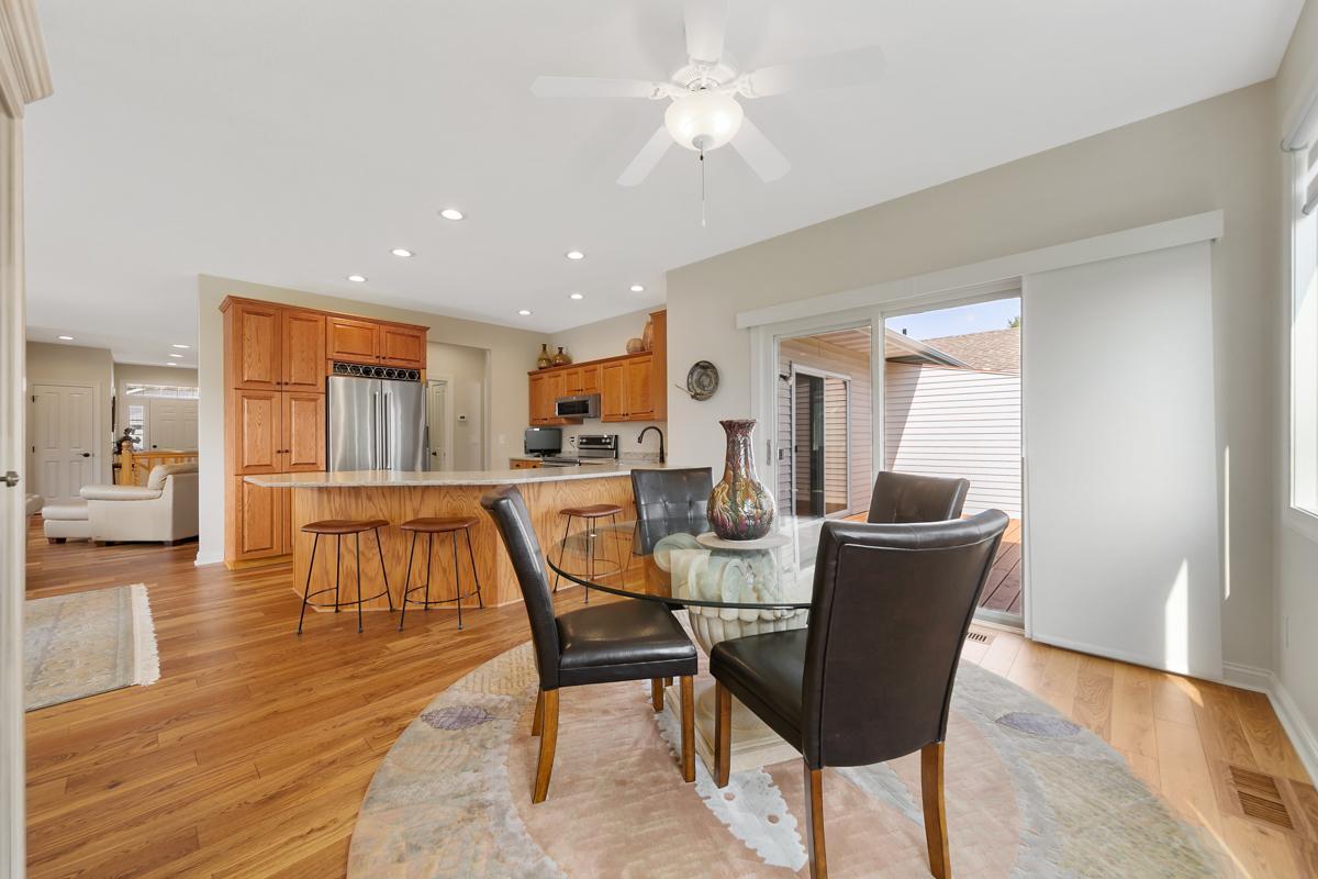 2877 Meadowview Lane NE