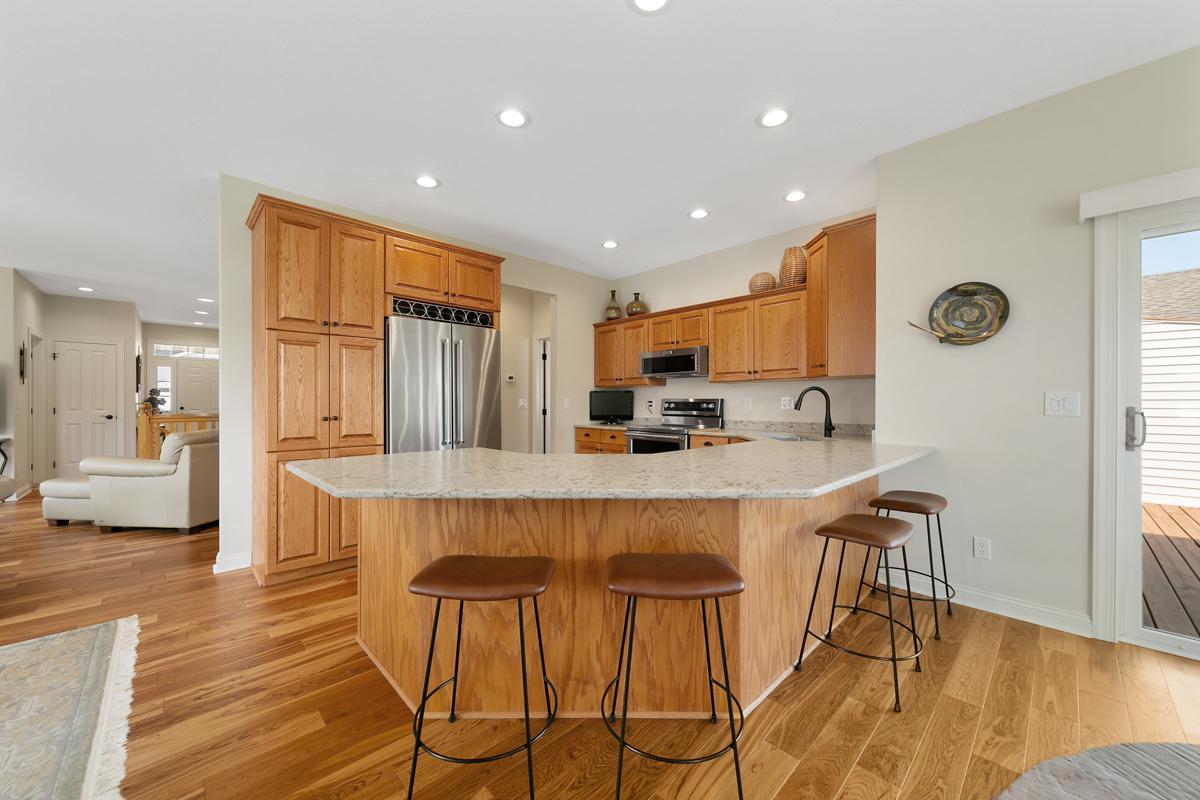 2877 Meadowview Lane NE