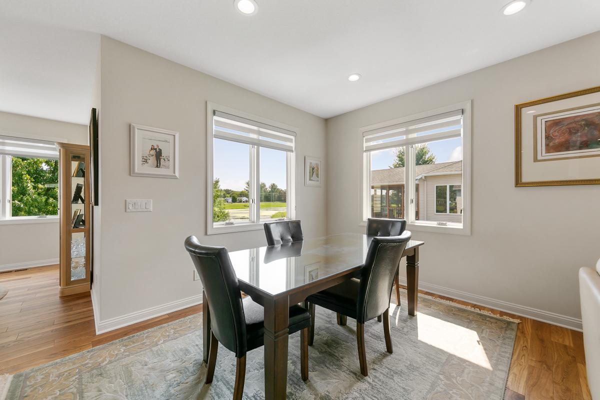 2877 Meadowview Lane NE