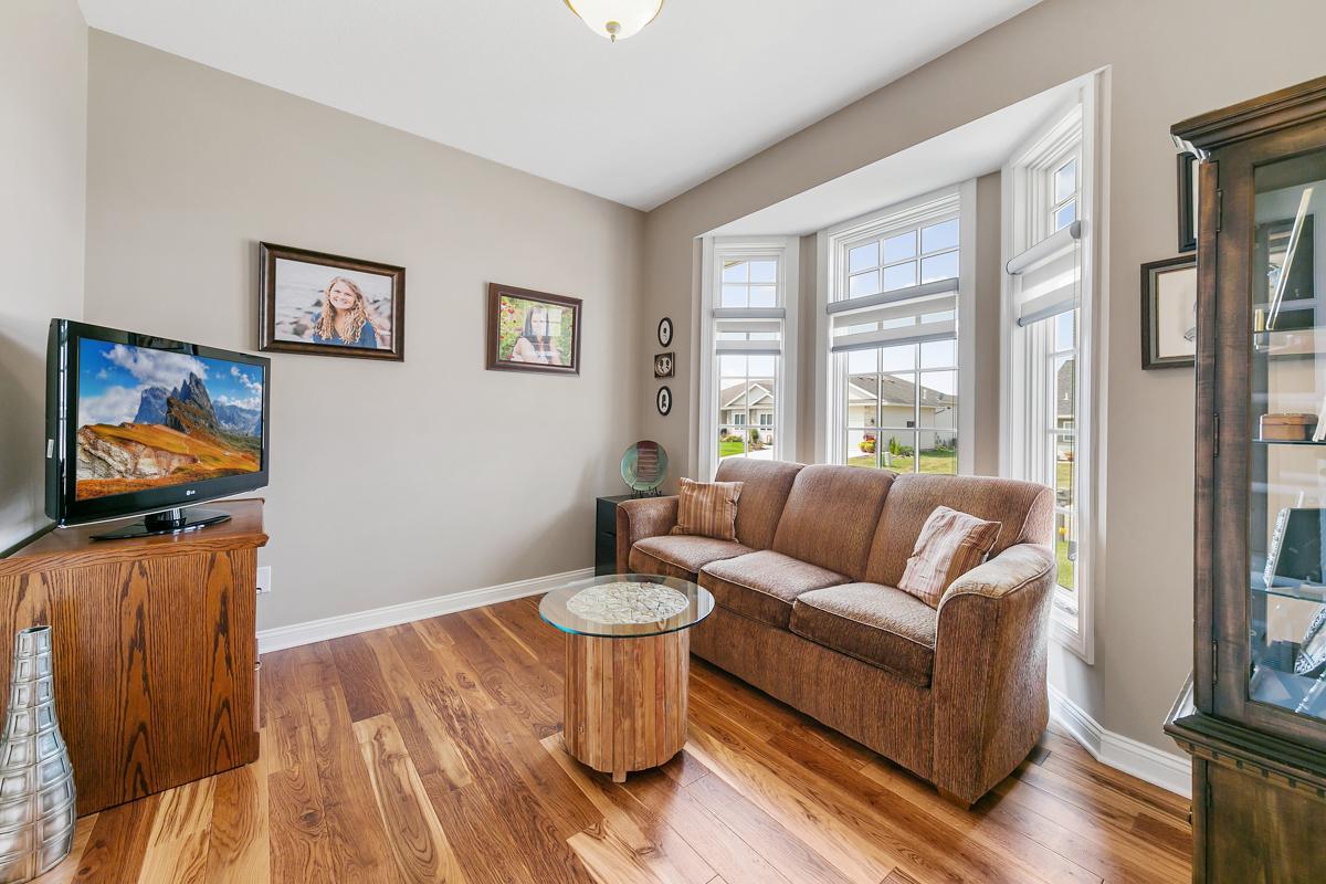 2877 Meadowview Lane NE