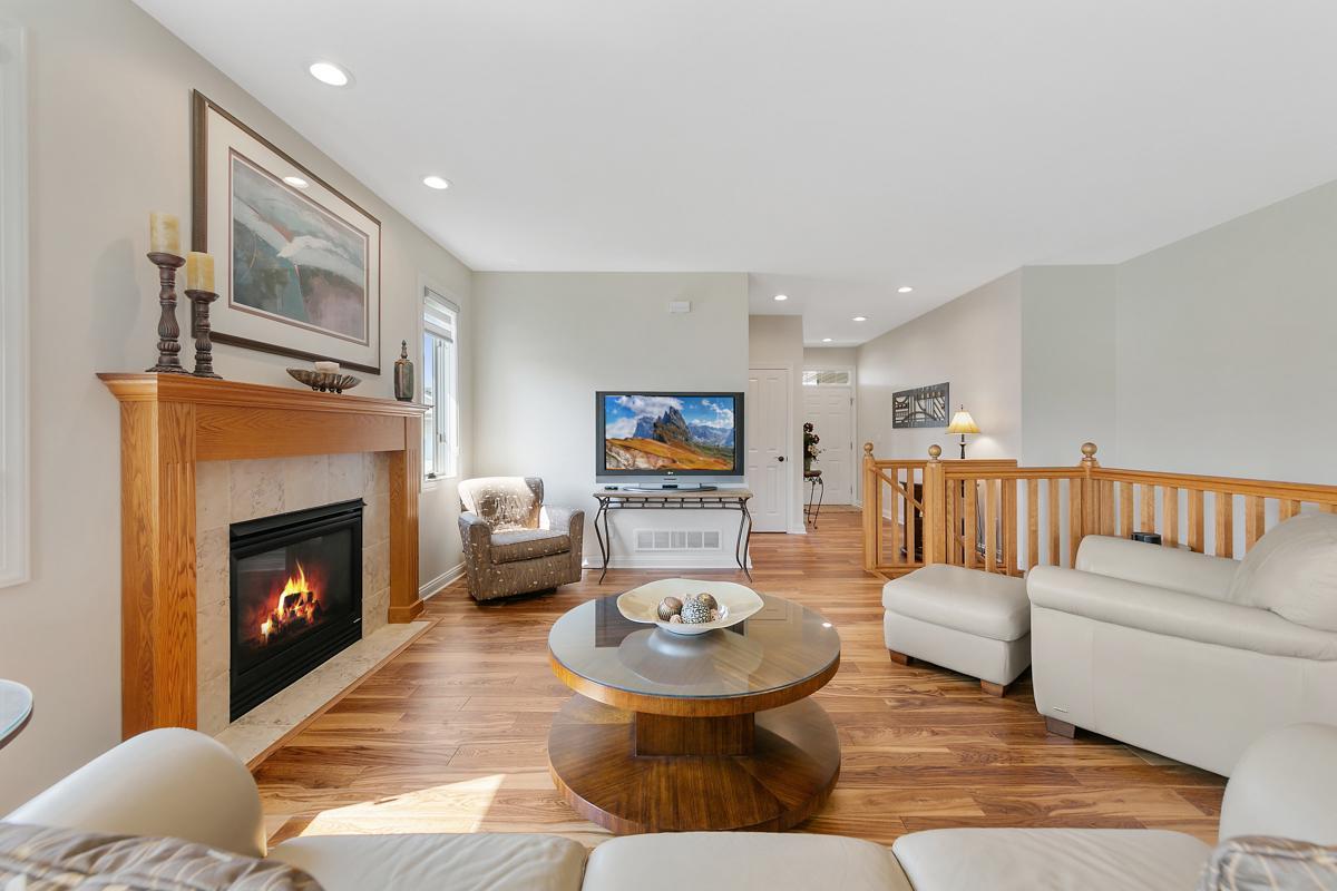 2877 Meadowview Lane NE