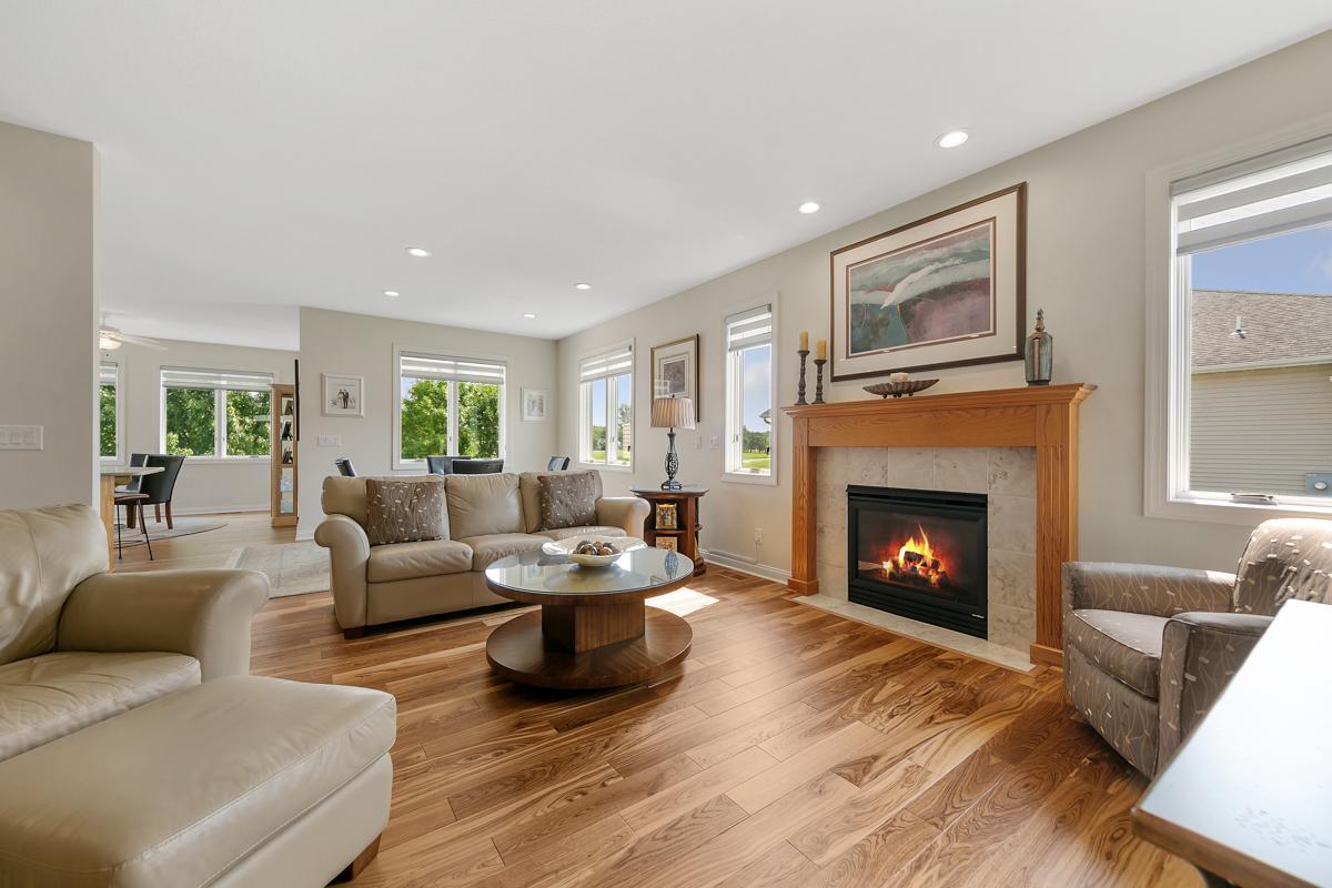 2877 Meadowview Lane NE