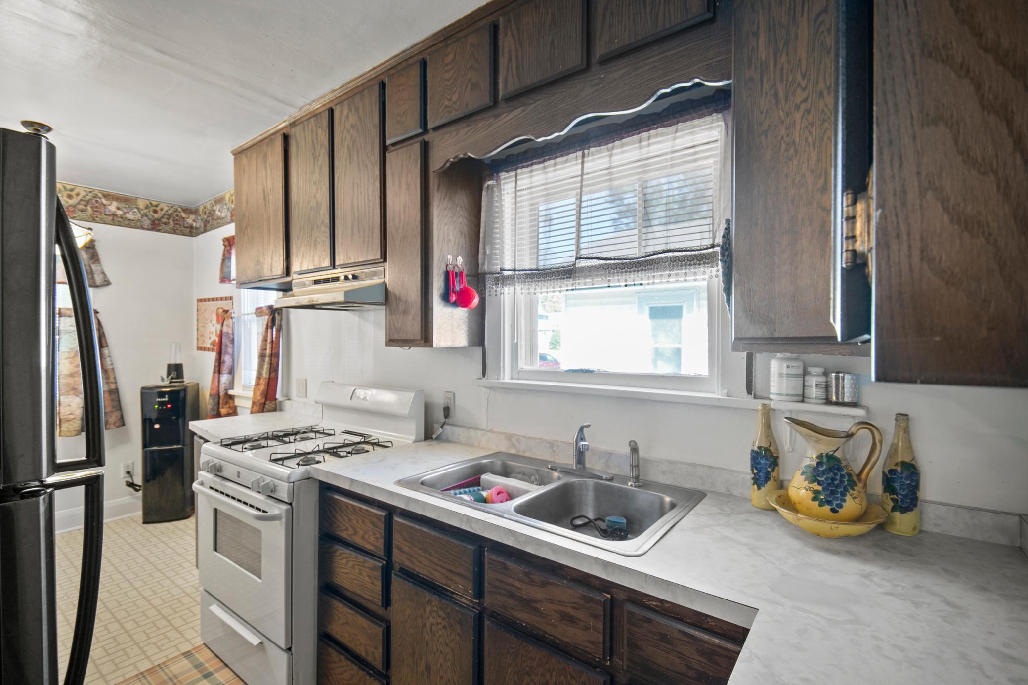 131 Riverside Avenue