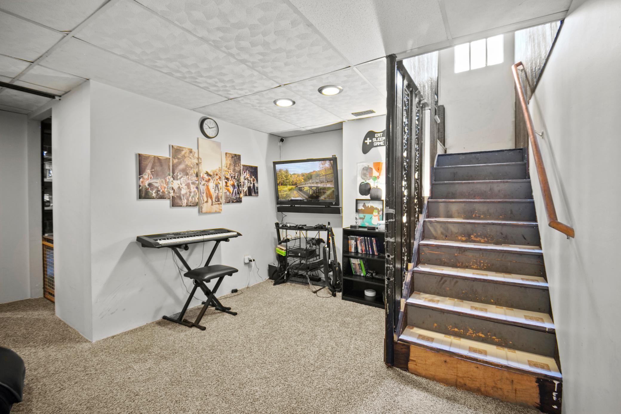 131 Riverside Avenue