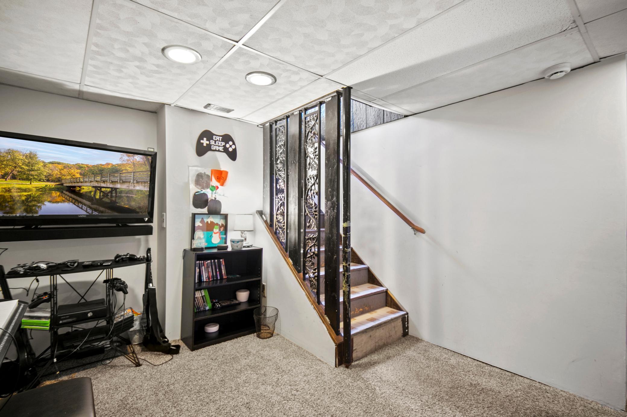 131 Riverside Avenue