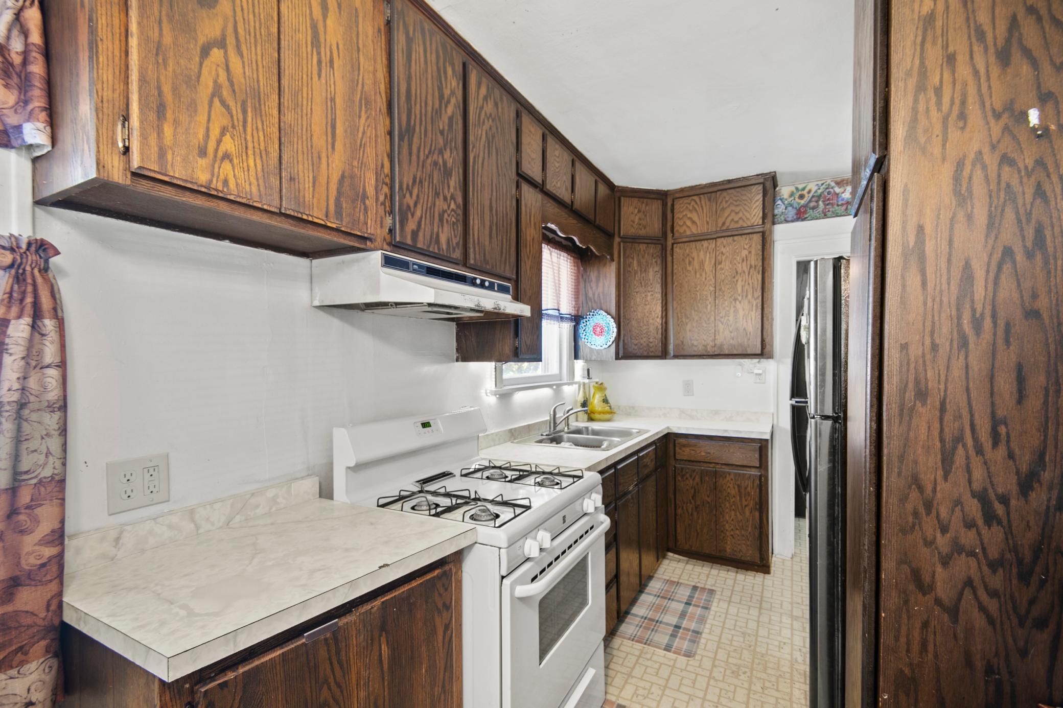 131 Riverside Avenue