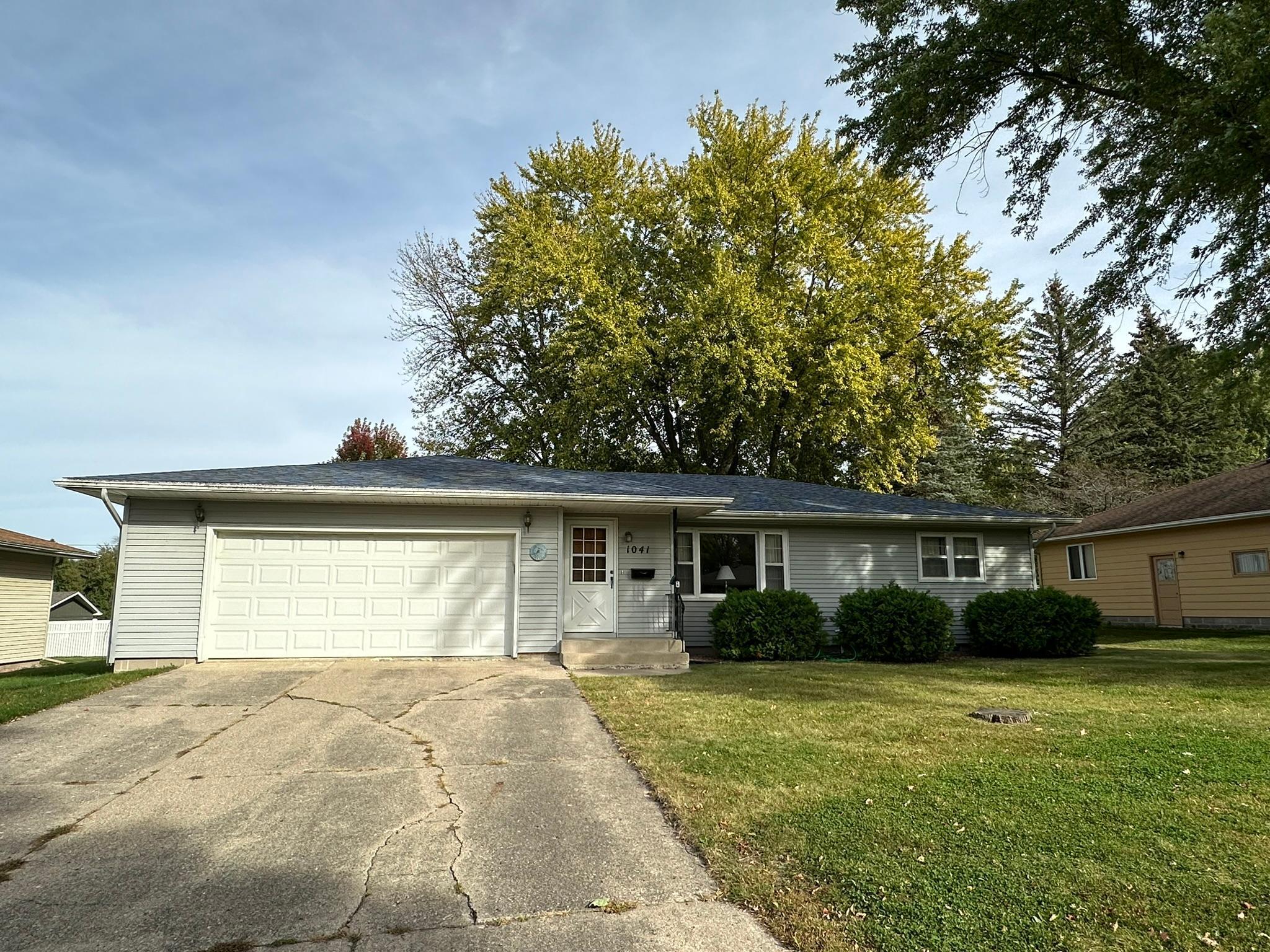 1041 Cardinal Drive