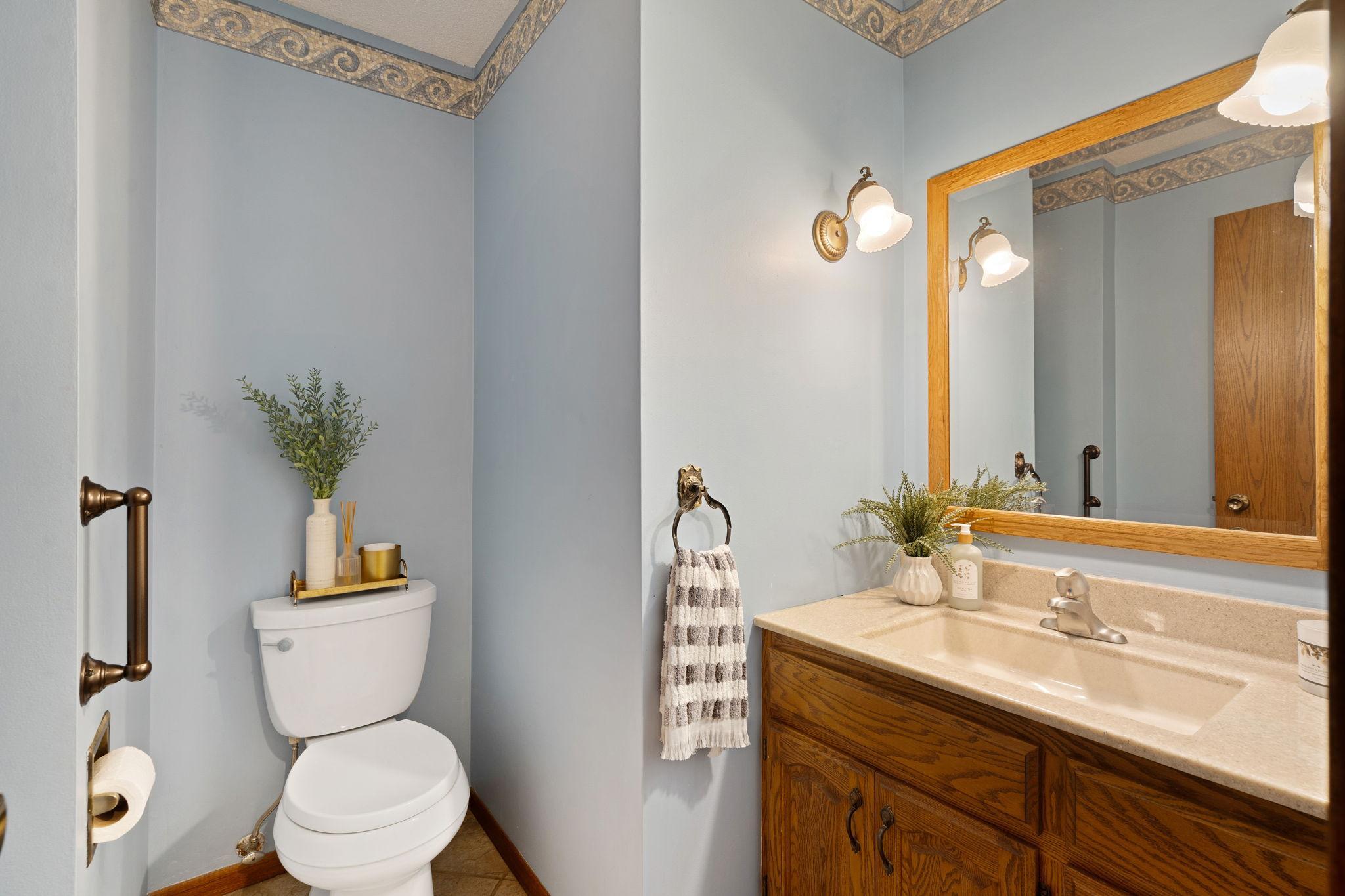 970 Olympic Hills Place NE