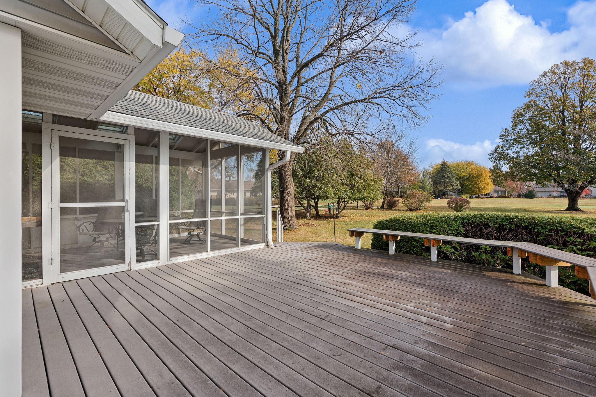 970 Olympic Hills Place NE