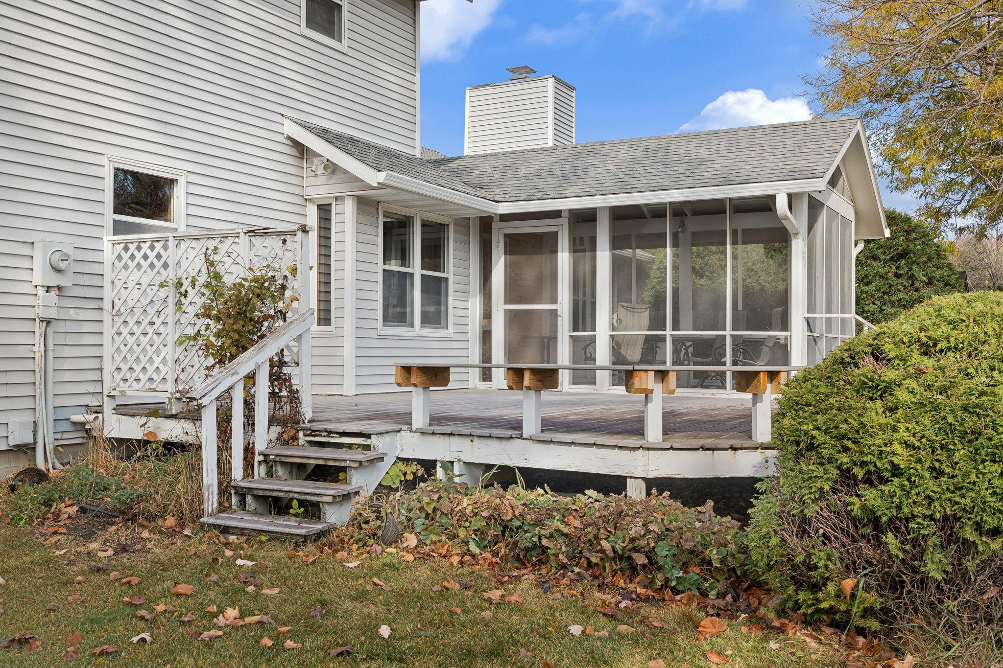 970 Olympic Hills Place NE