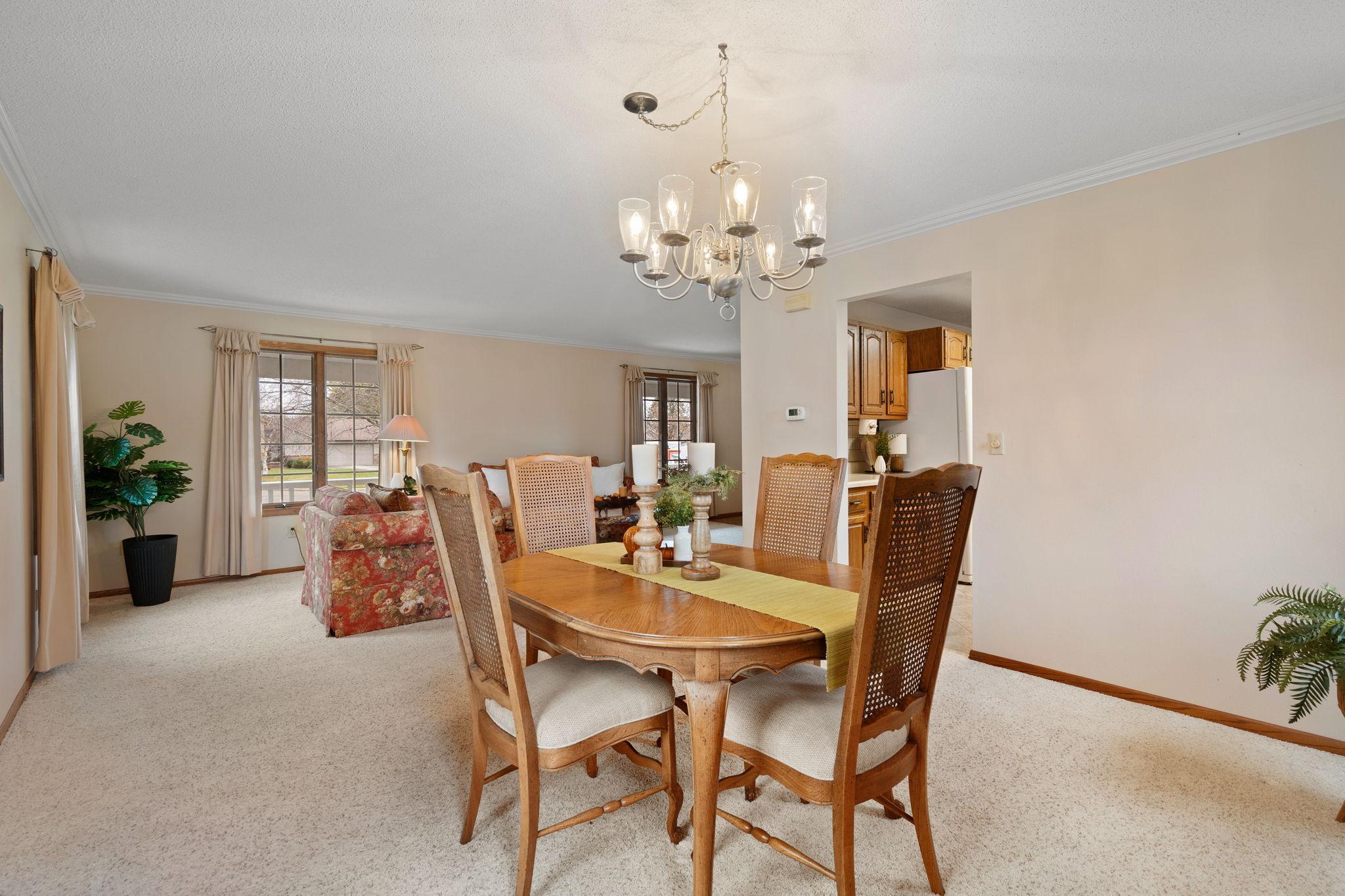 970 Olympic Hills Place NE