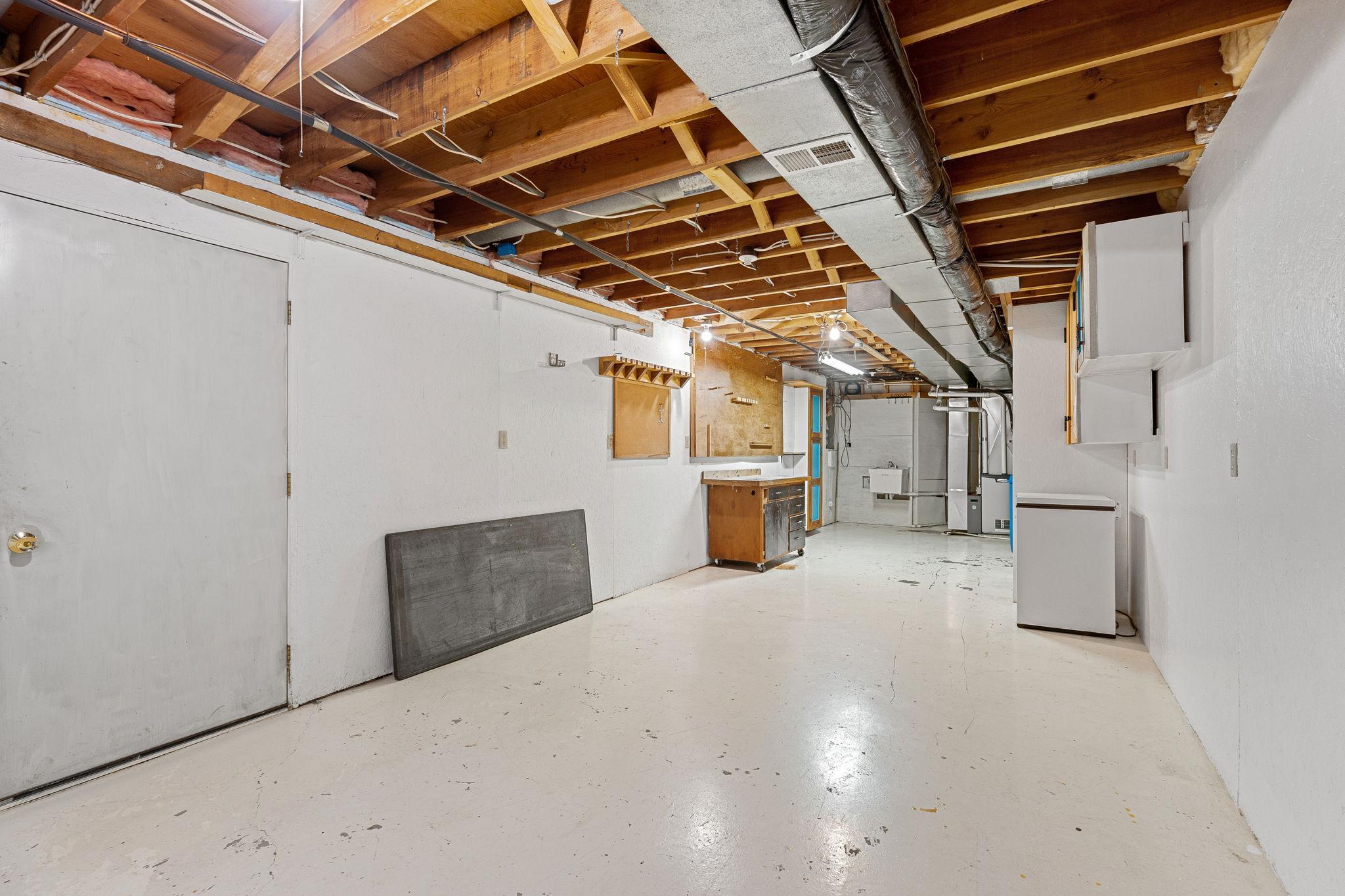 970 Olympic Hills Place NE