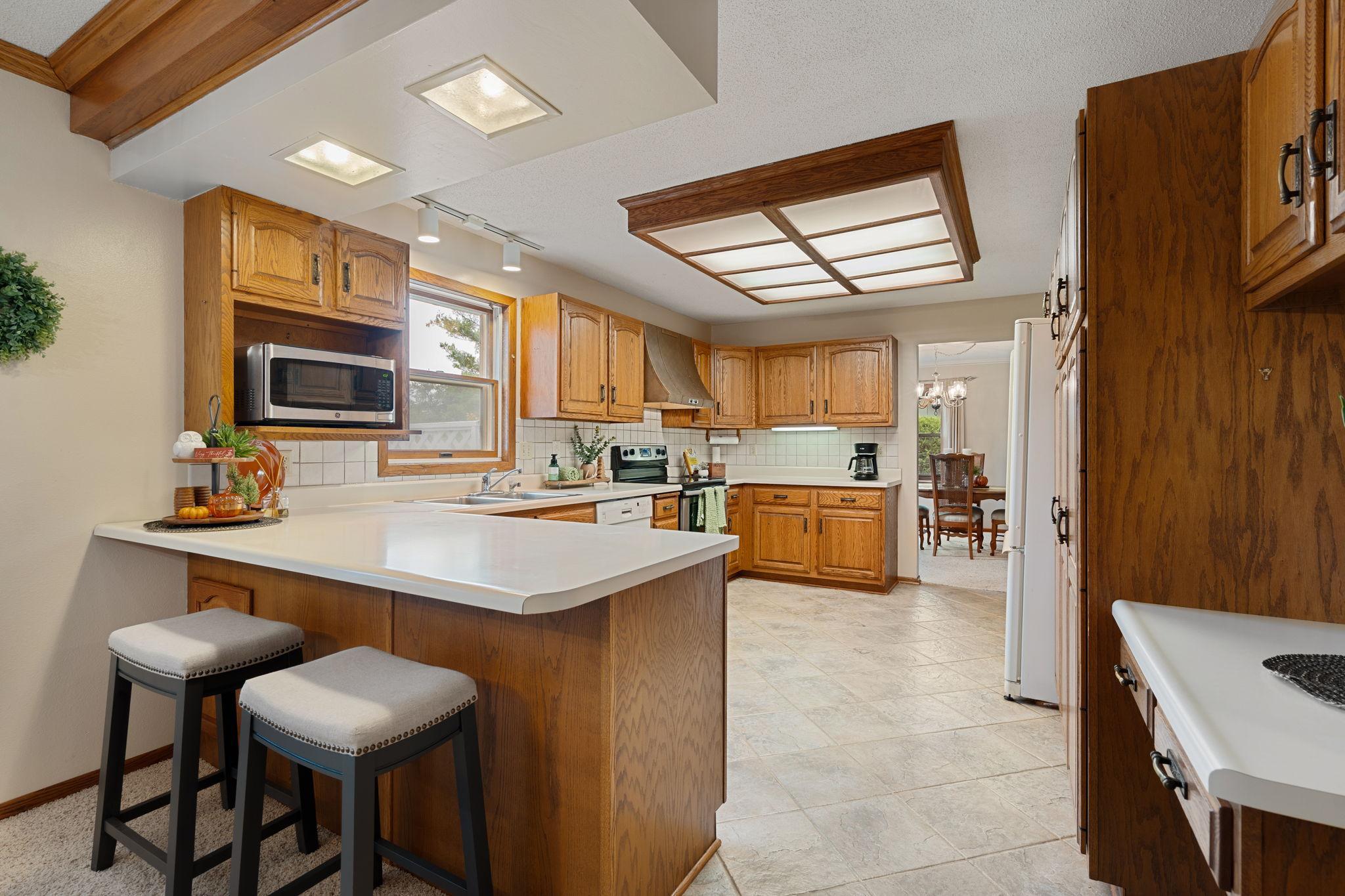 970 Olympic Hills Place NE