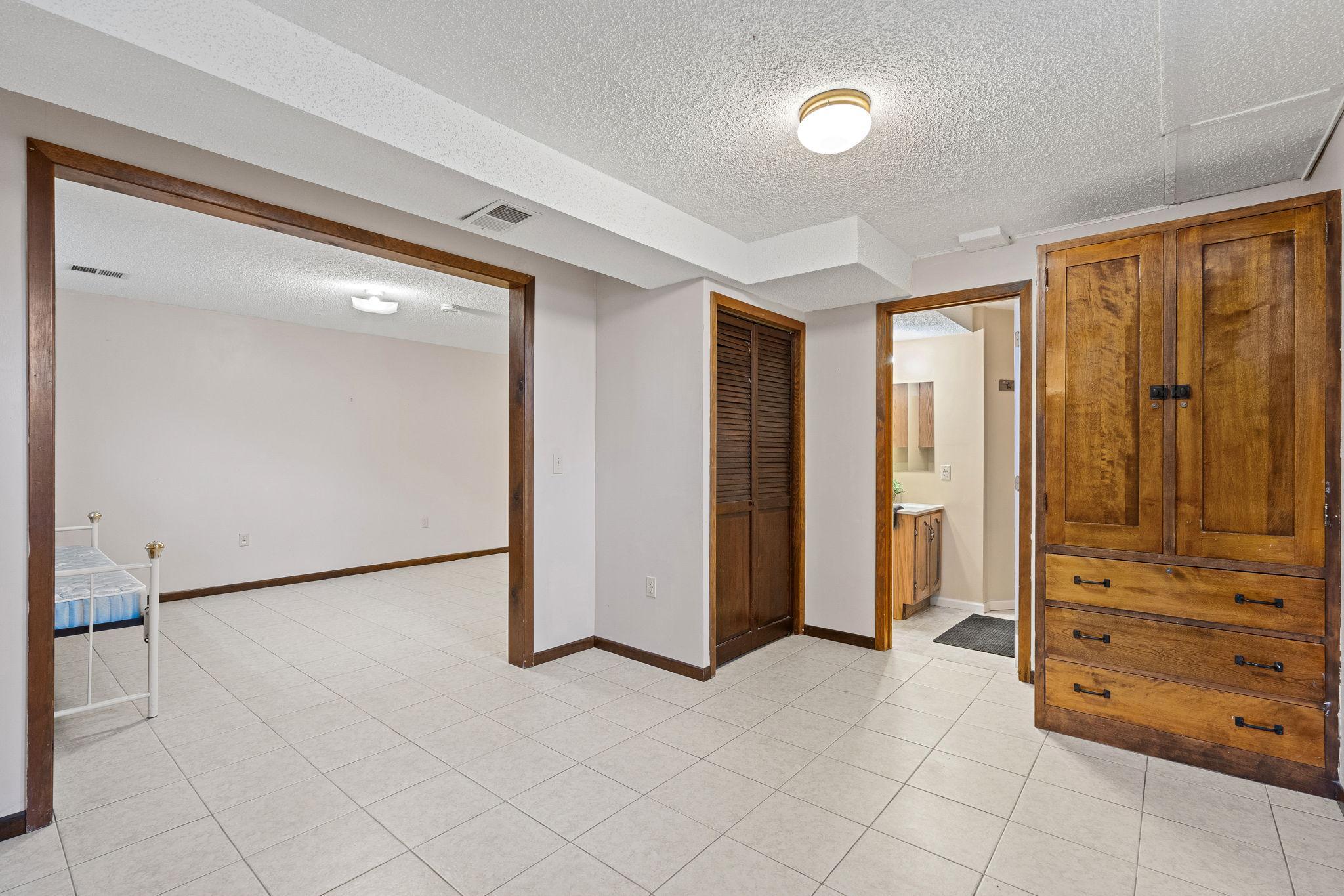 970 Olympic Hills Place NE