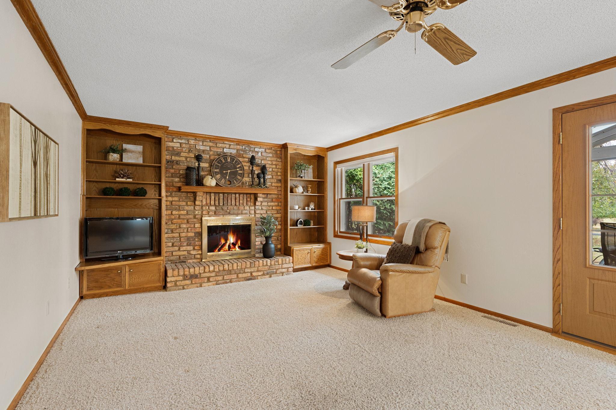 970 Olympic Hills Place NE