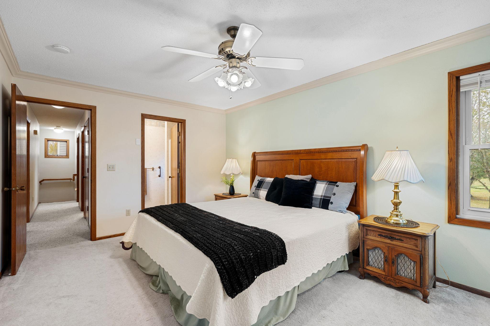 970 Olympic Hills Place NE