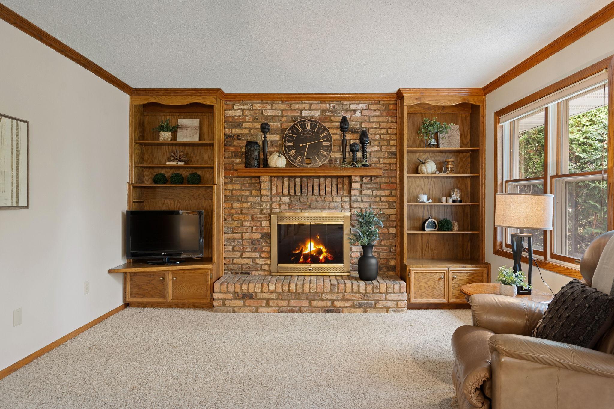 970 Olympic Hills Place NE