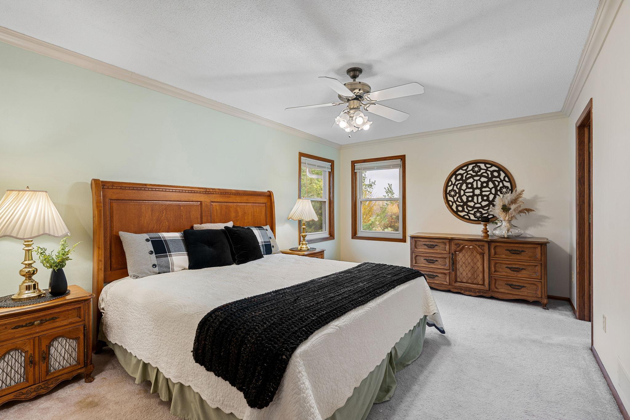 970 Olympic Hills Place NE