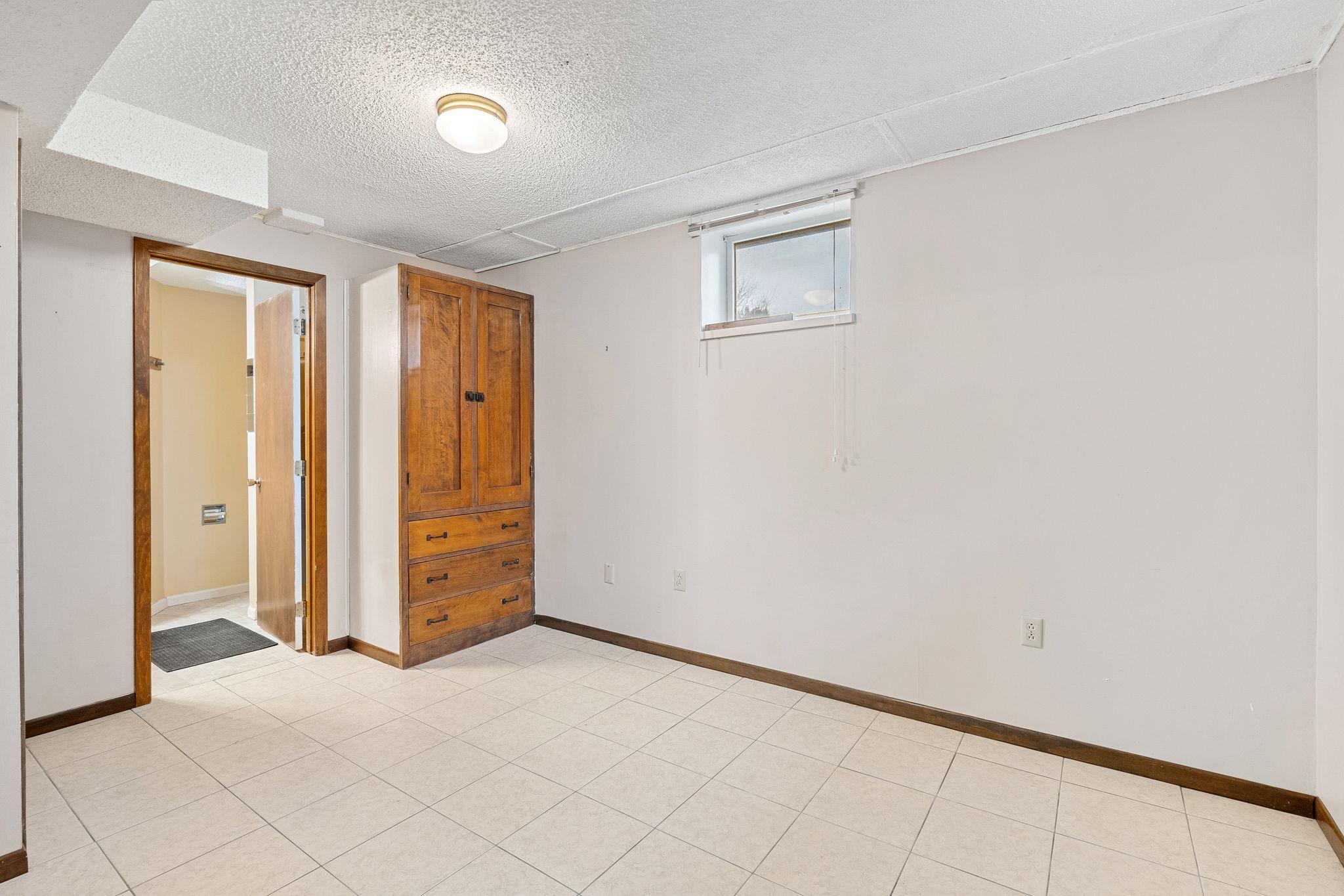 970 Olympic Hills Place NE