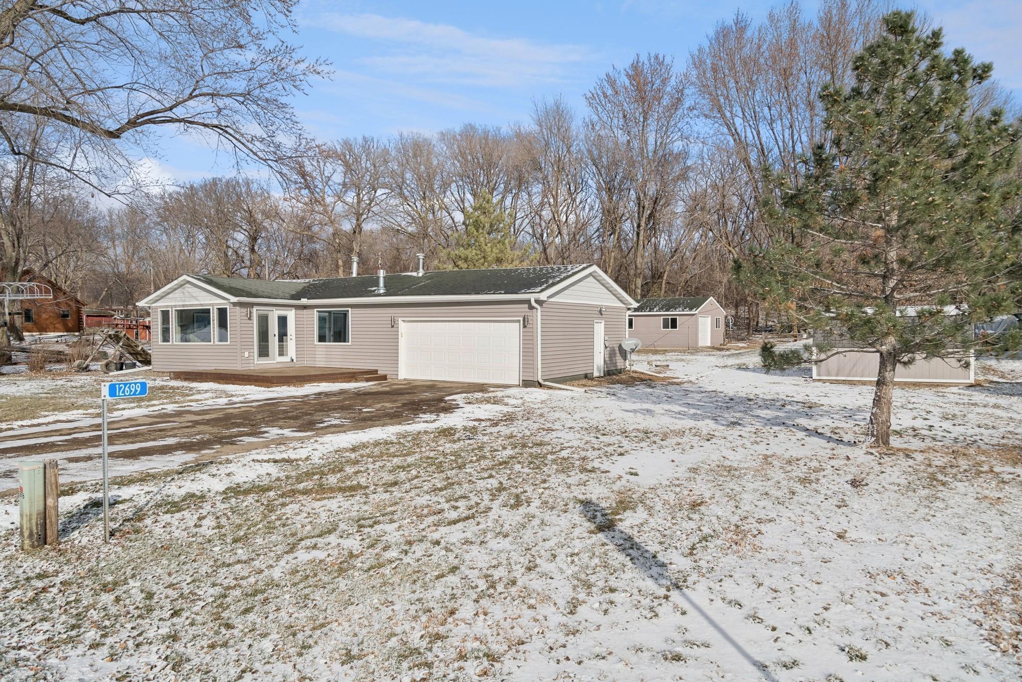 12699 Leroy Trail W