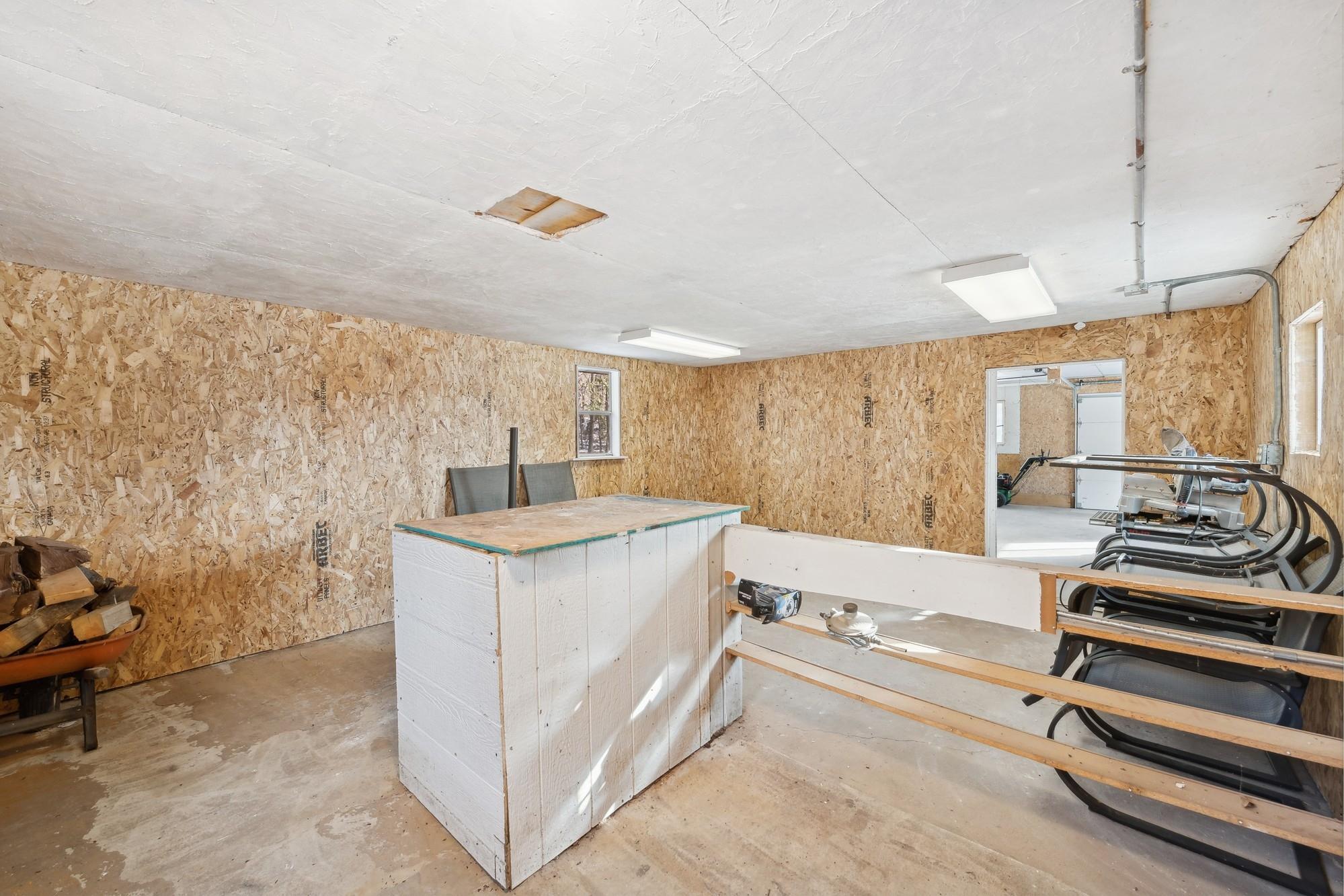 12699 Leroy Trail W