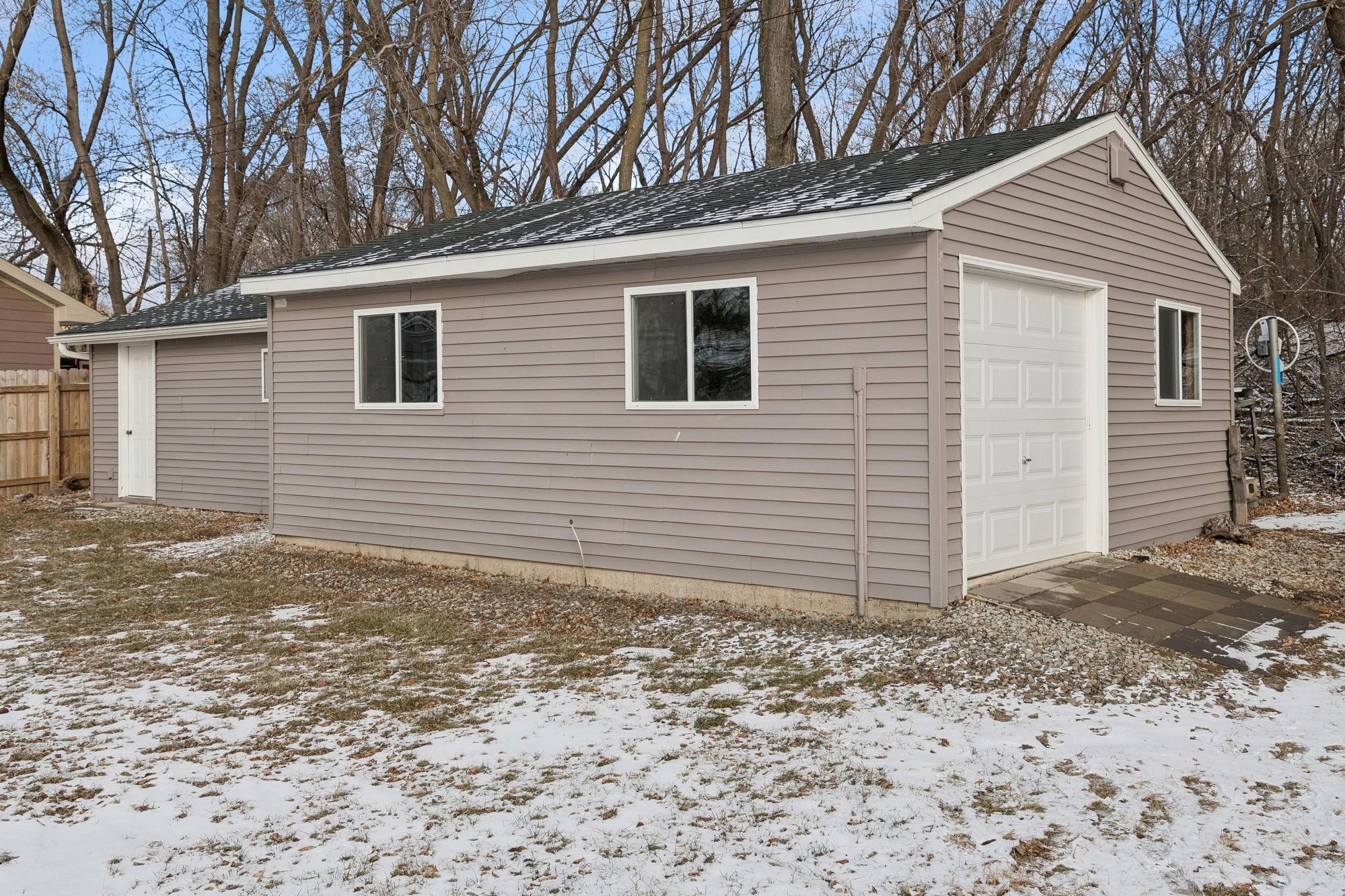 12699 Leroy Trail W