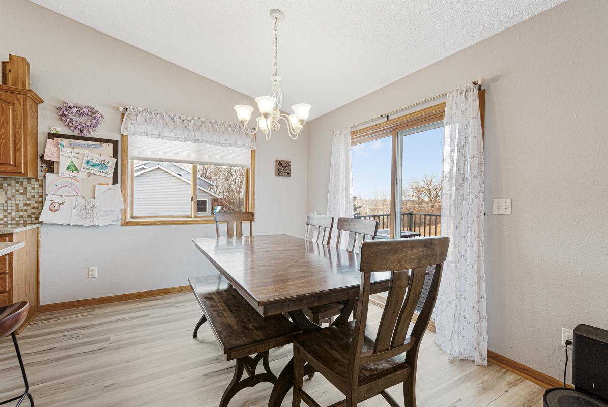 507 Oakridge Place