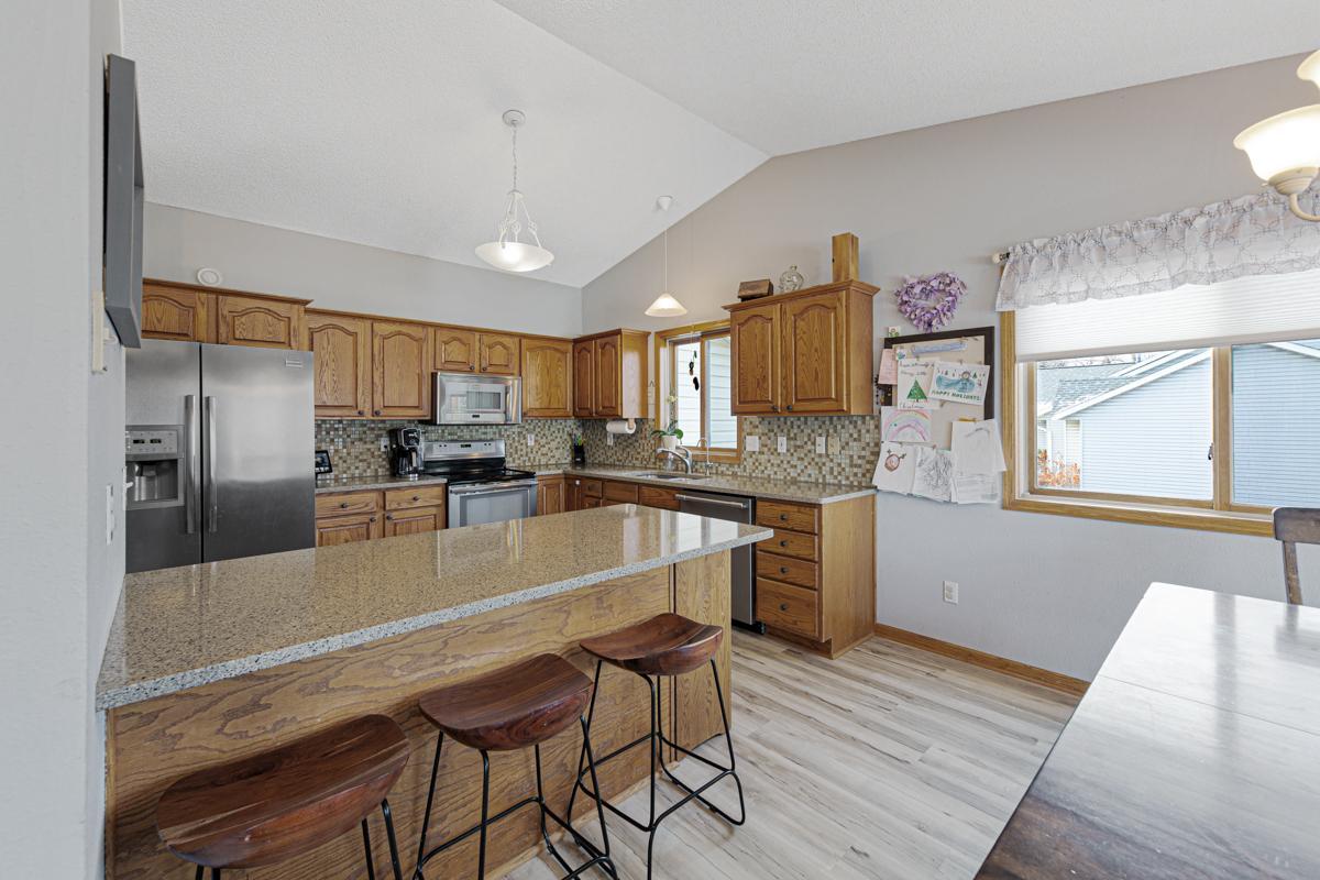 507 Oakridge Place