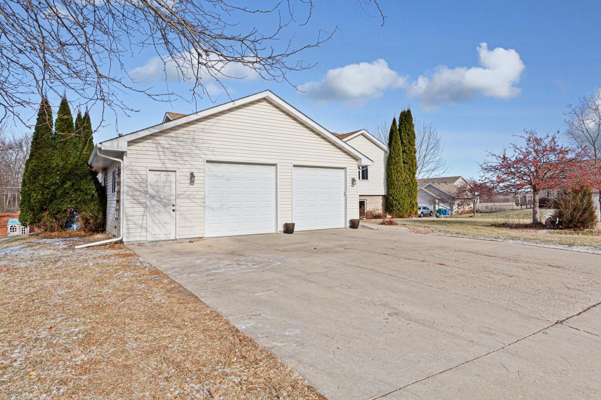 507 Oakridge Place