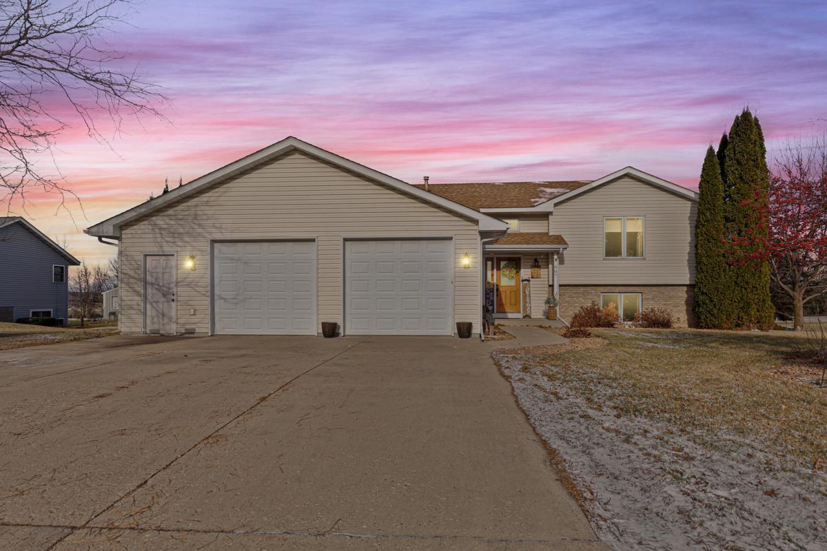 507 Oakridge Place
