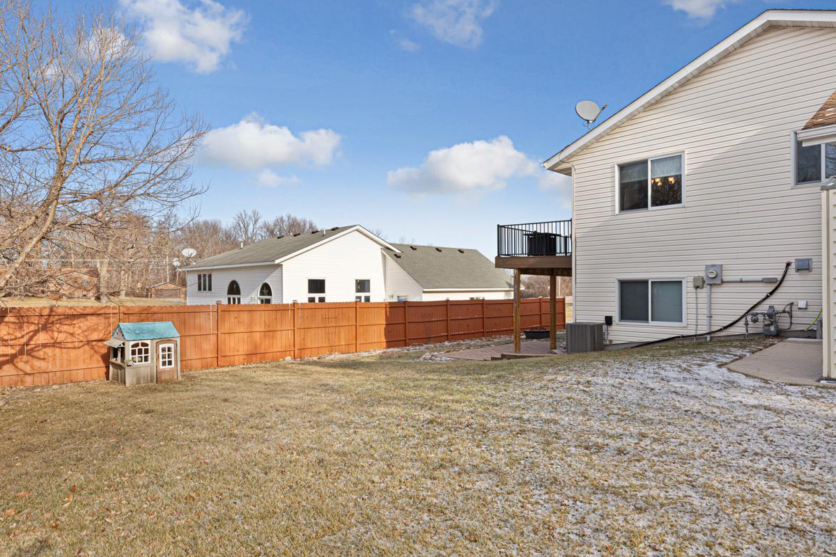 507 Oakridge Place