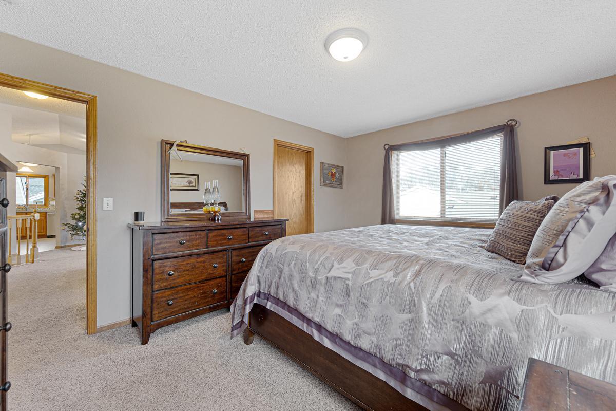 507 Oakridge Place