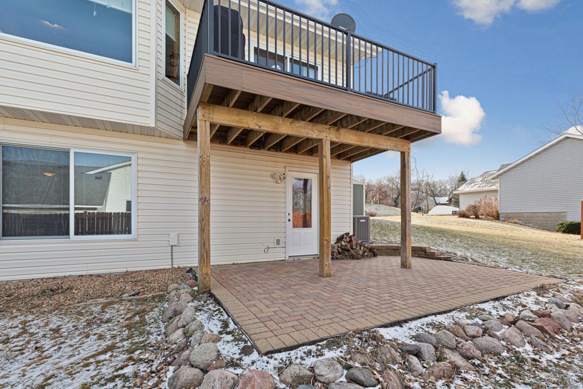 507 Oakridge Place