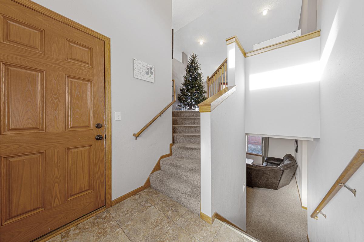 507 Oakridge Place
