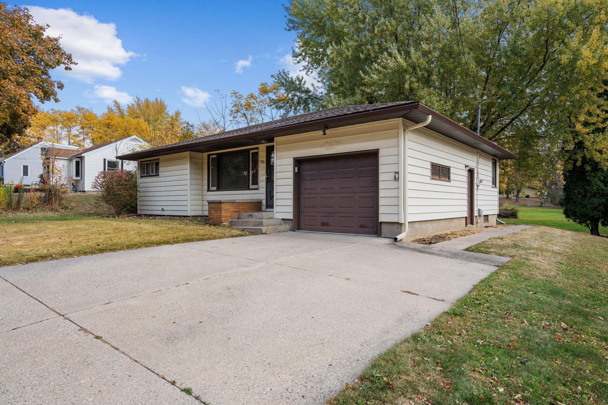 1061 Saint Paul Road