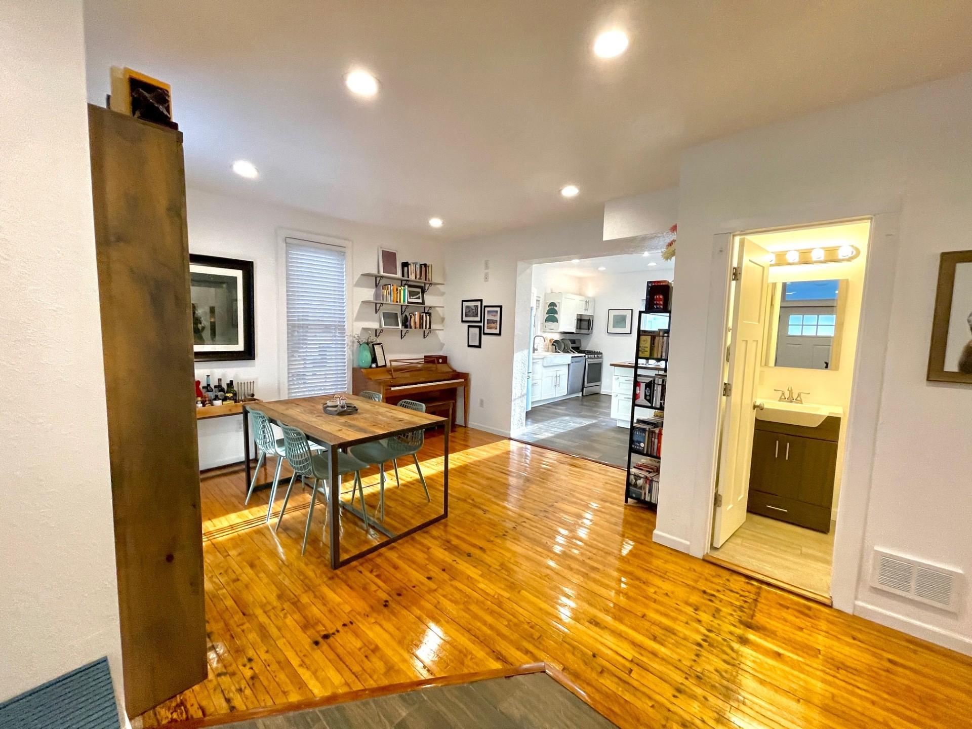 713 N 5th Street