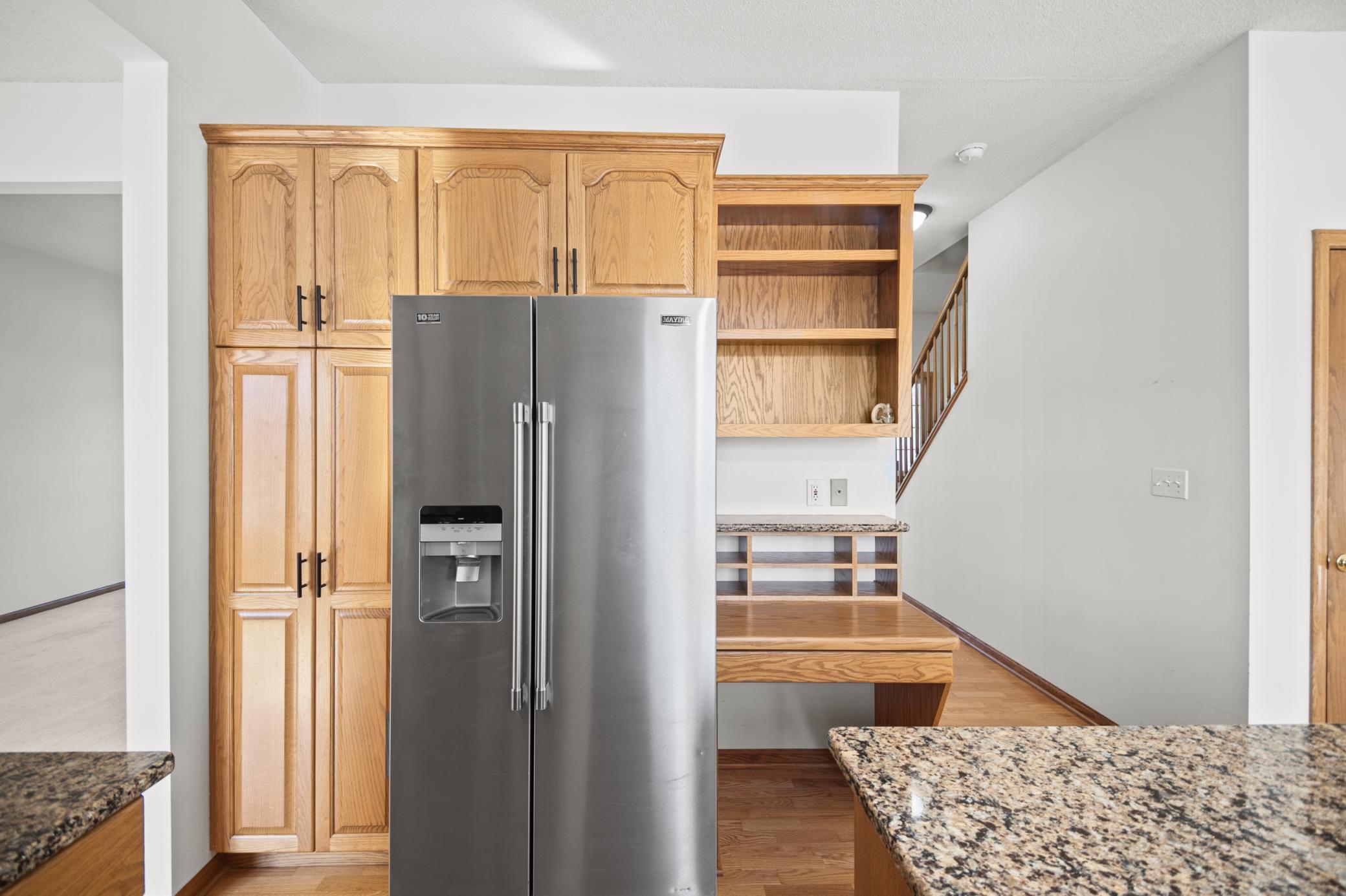 701 Greenhaven Lane NE