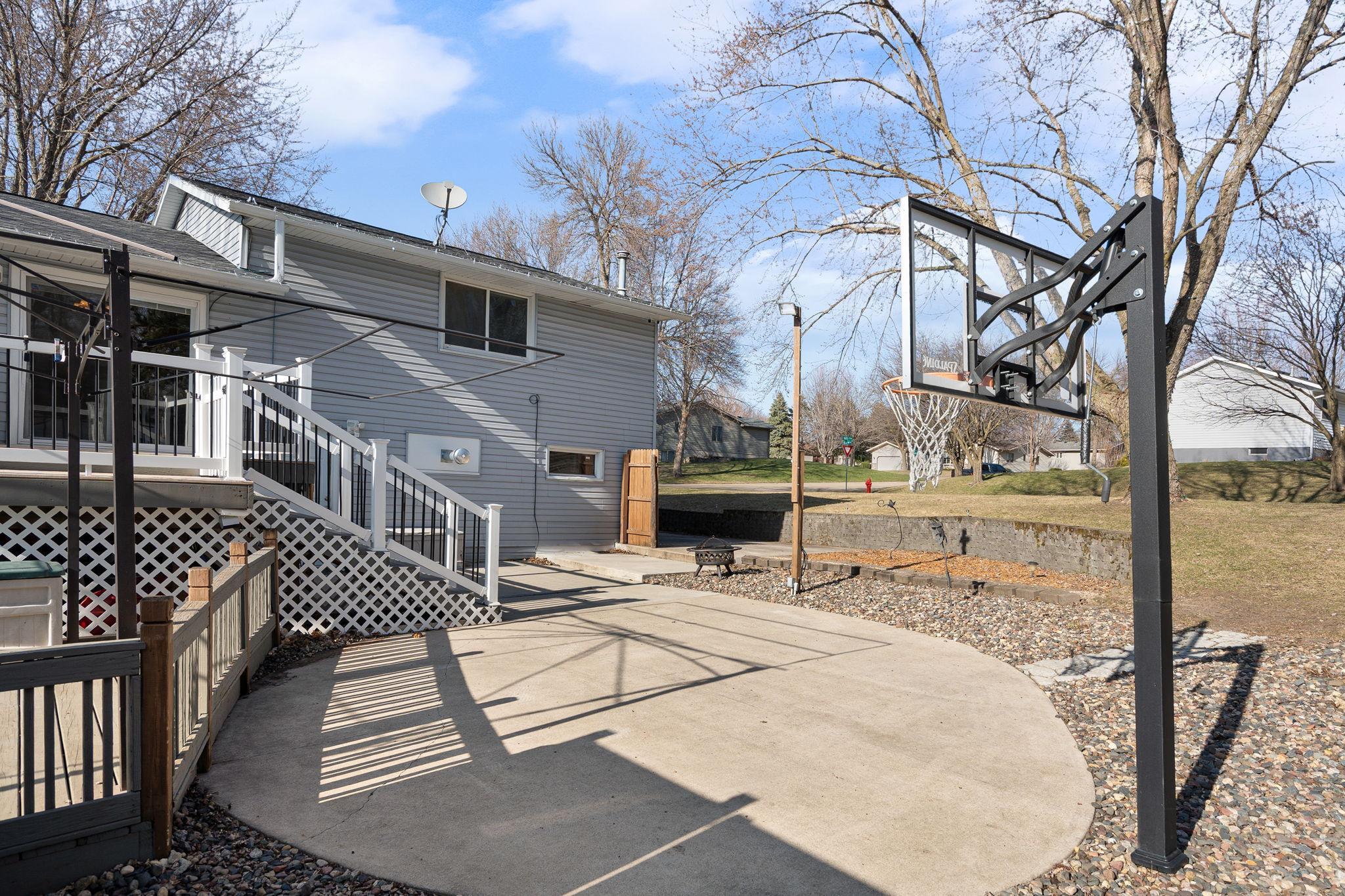 1015 16th Street SW