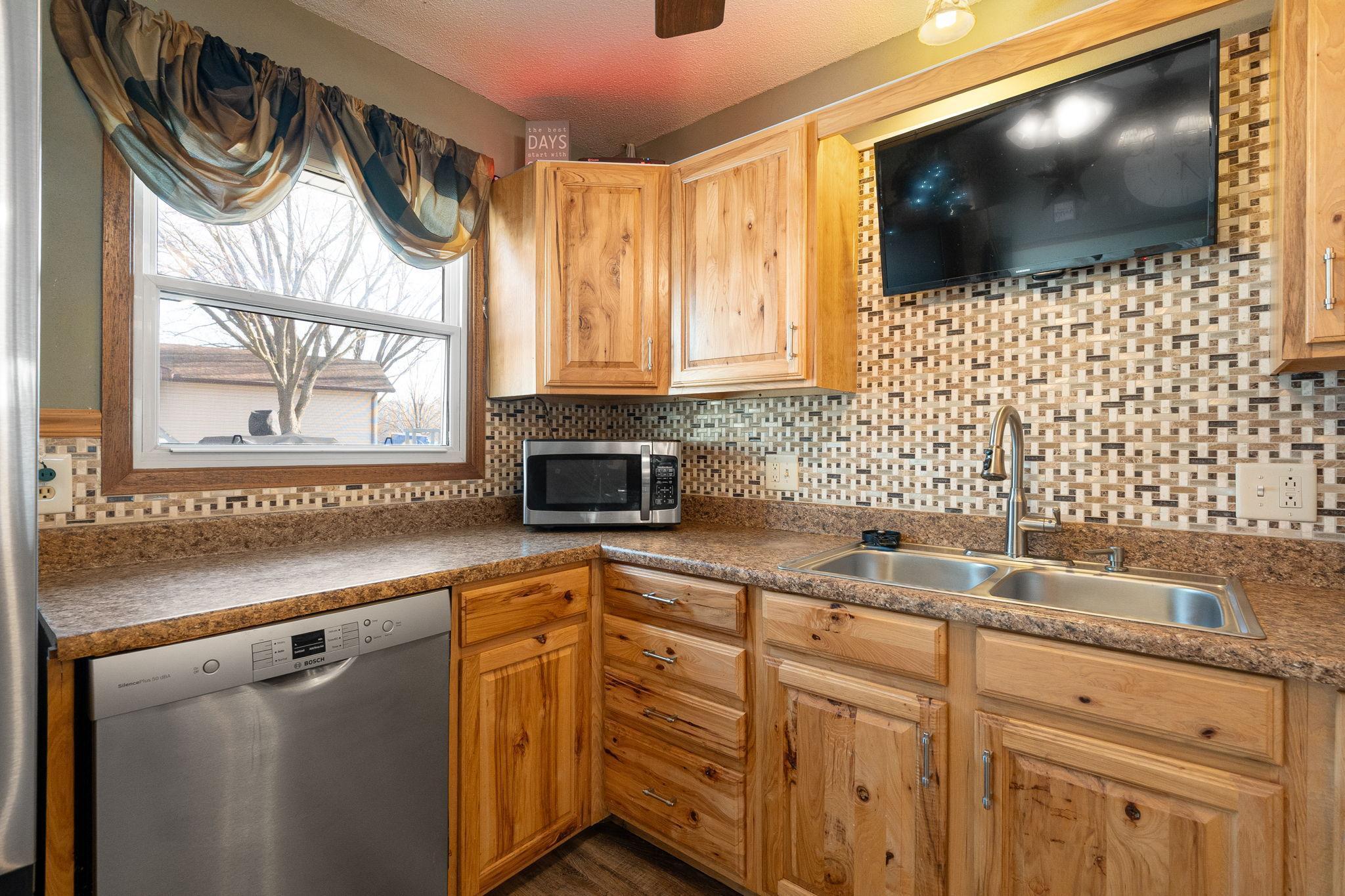 1015 16th Street SW