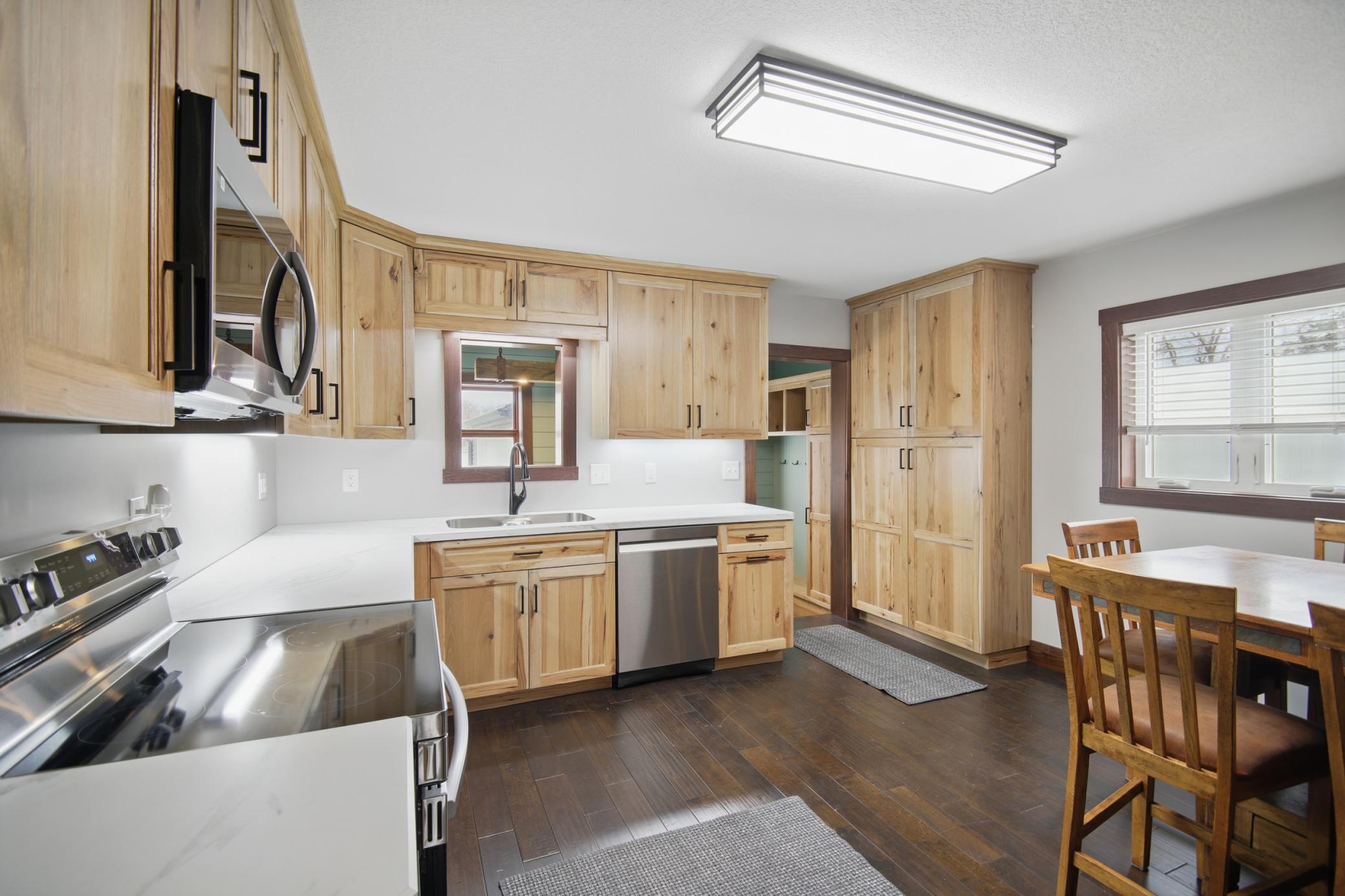 235 3rd Street NE